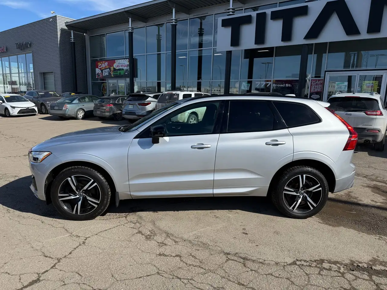 Volvo XC60 снимка Volvo XC60