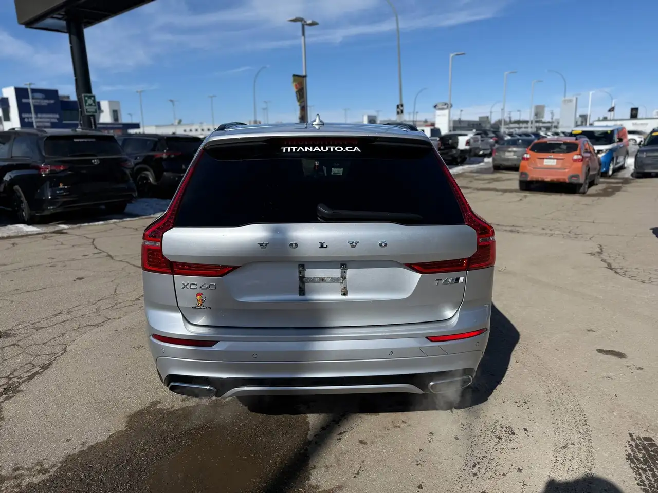 Volvo XC60 снимка Volvo XC60