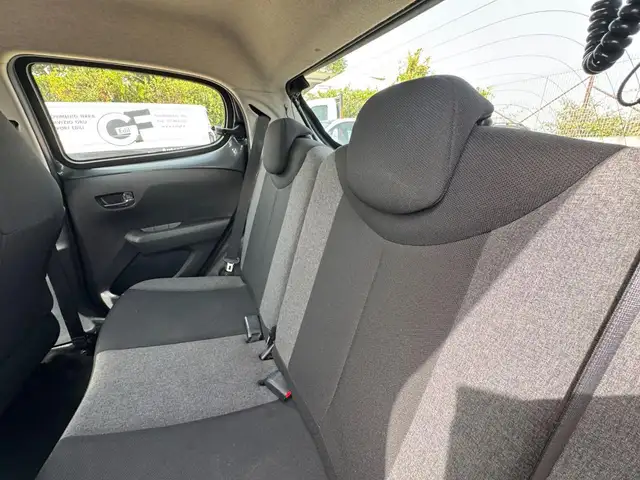 Citroen C1 view 12