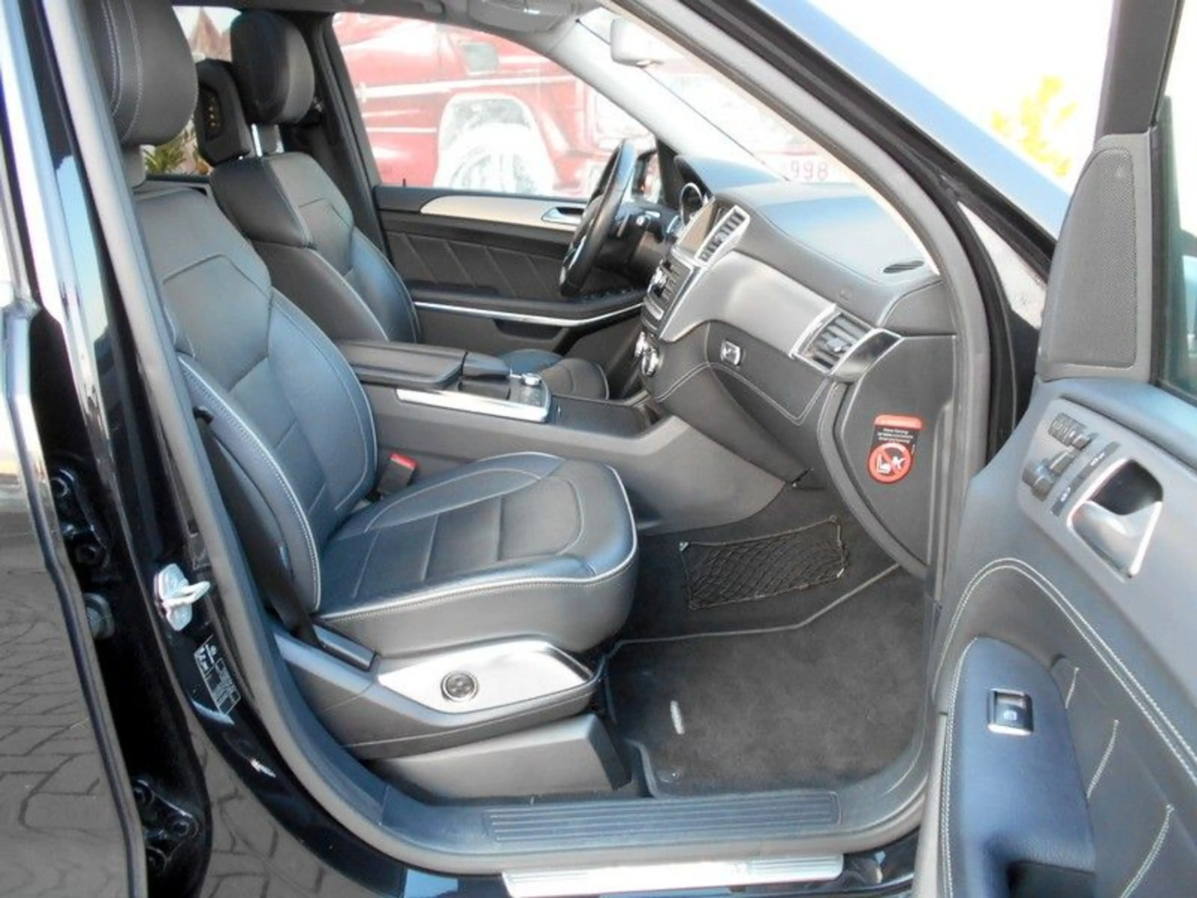 Mercedes-Benz GL 350 BlueTec 4Matic AIRMATIC/NAVI/TV/LEDER/PANO — photo 12