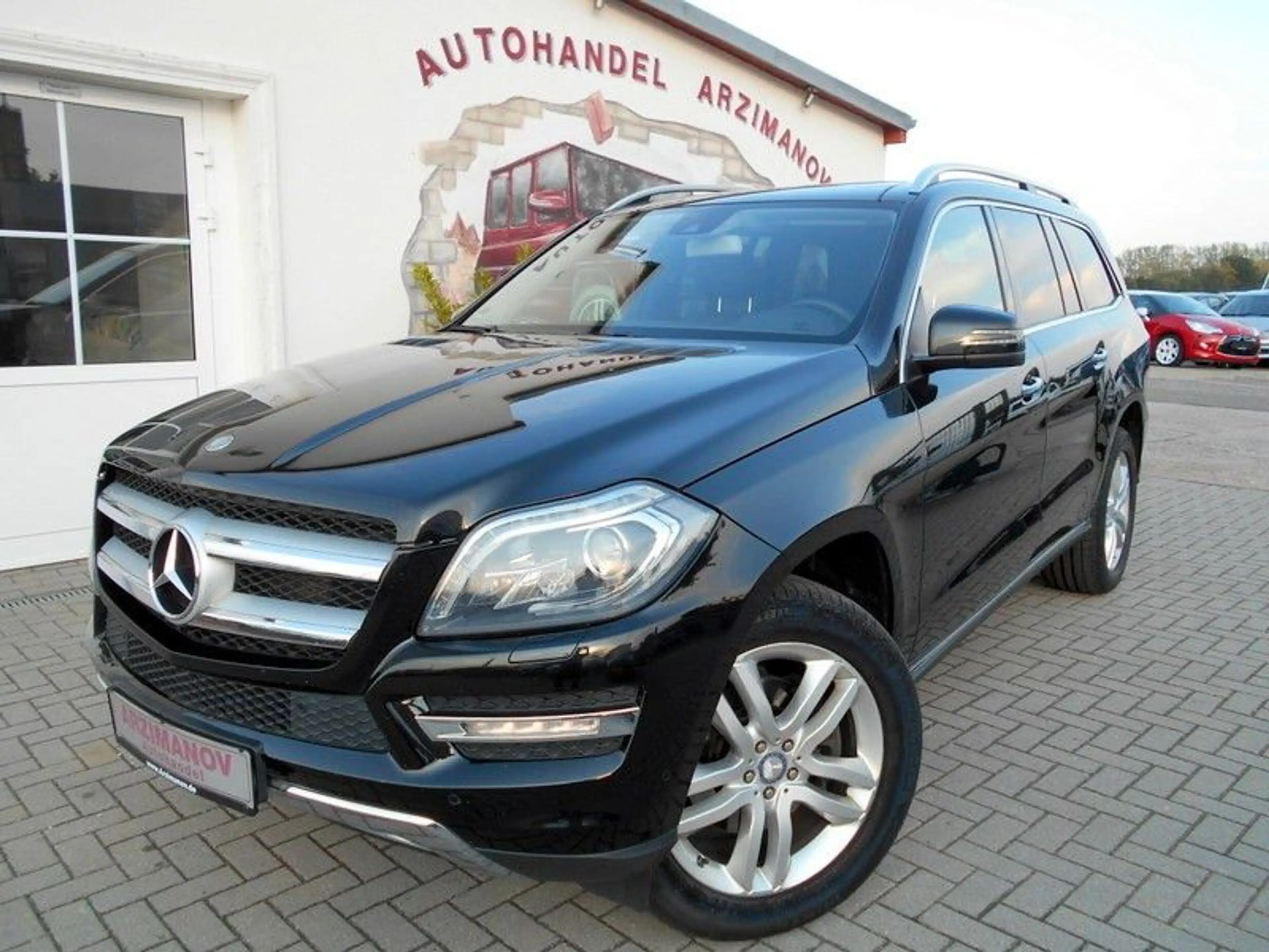 Mercedes-Benz GL 350 BlueTec 4Matic AIRMATIC/NAVI/TV/LEDER/PANO