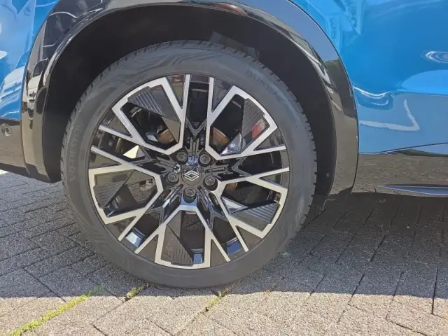 Renault Austral view 14