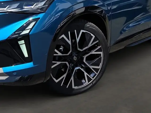 Renault Austral view 5