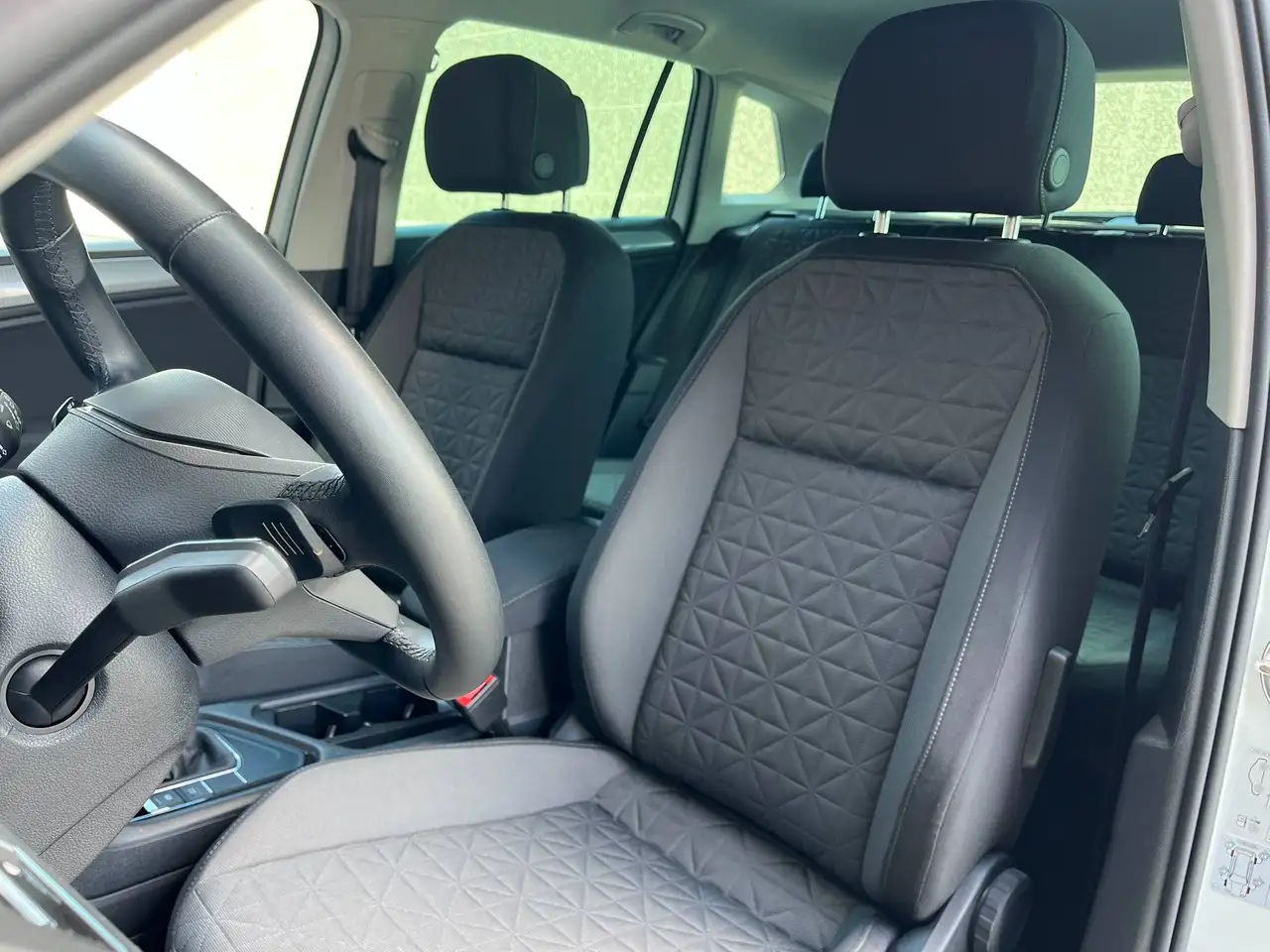 Volkswagen Tiguan 2.0 TDI DSG AdaptiveCruise Carplay Navi Stuurwielverwarming Garantie, миниатюра 21