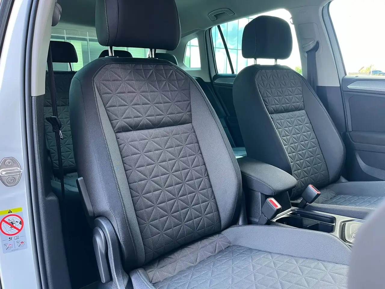 Volkswagen Tiguan 2.0 TDI DSG AdaptiveCruise Carplay Navi Stuurwielverwarming Garantie, миниатюра 24