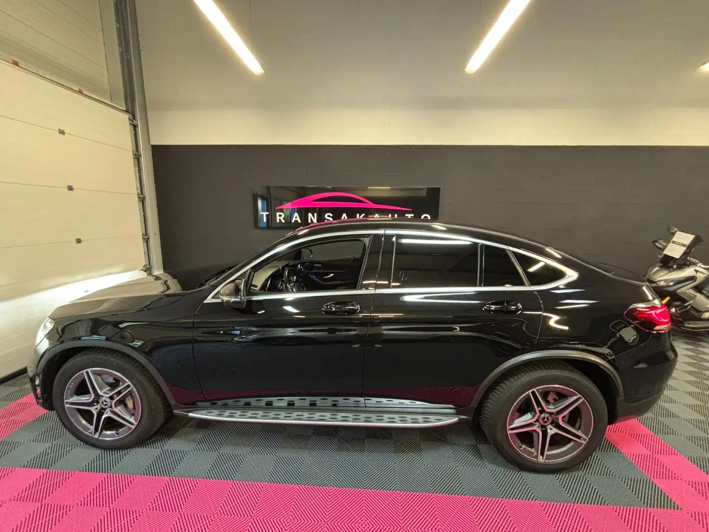 Mercedes-Benz G Launch Edition AMG Line Negro - 2