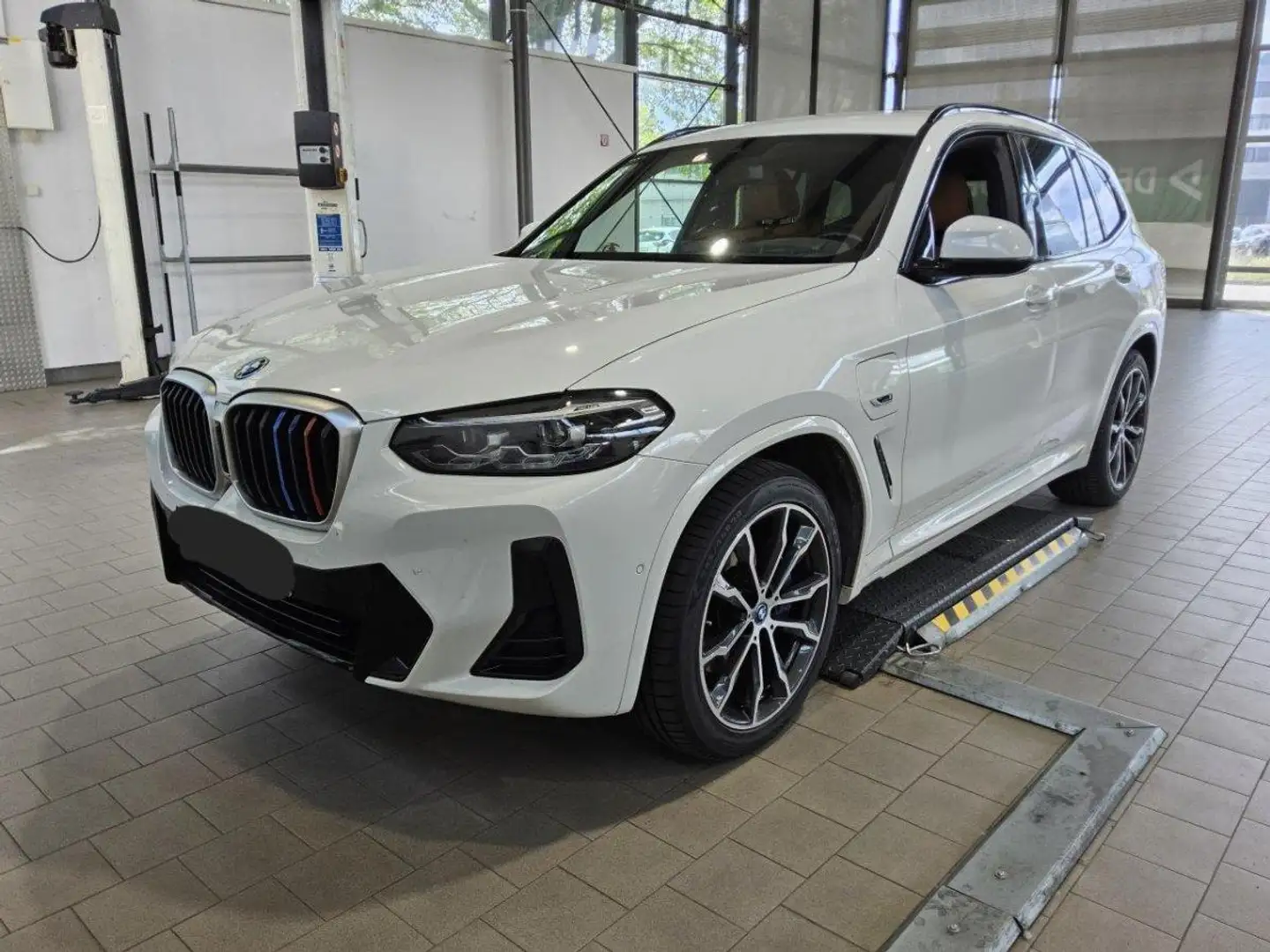 BMW X3 30e M SPORT SHADOW 20Z./ACC/KEYLESS/HuD/AHK Weiß - 1