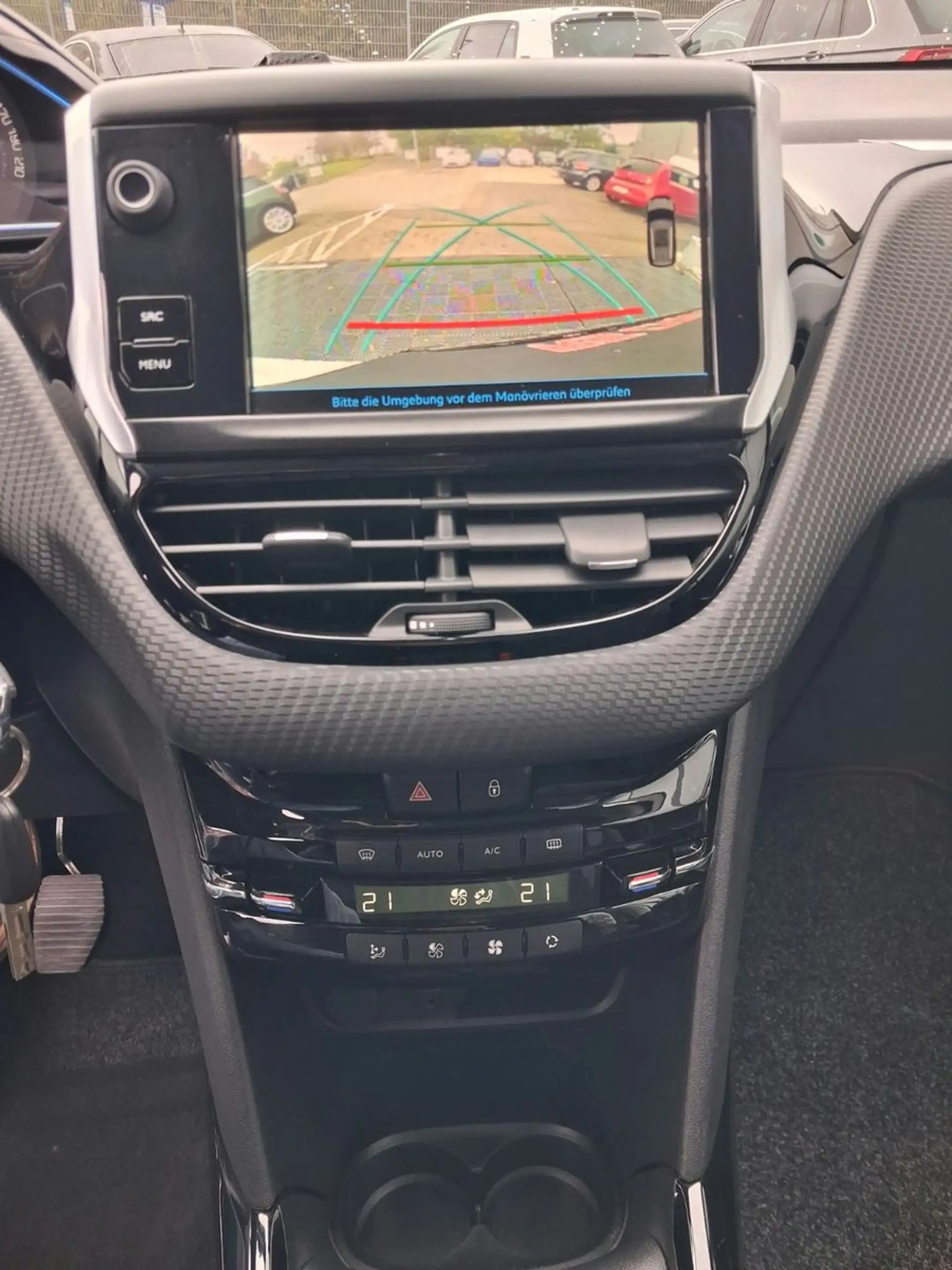 Peugeot 2008 Allure — photo 11