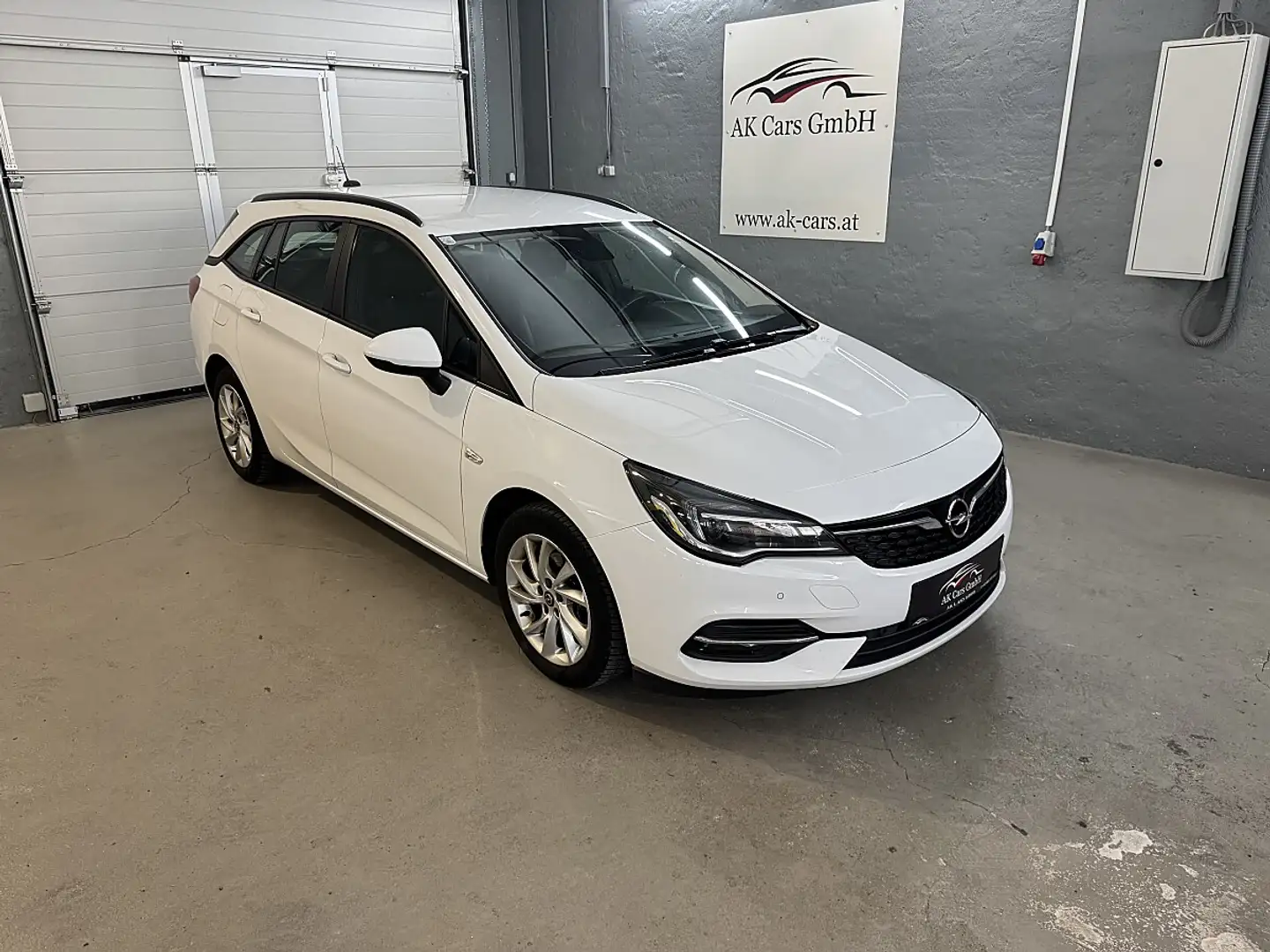 Opel Astra ST 1,5 CDTI*1-Besitz*Kamera*Navi*Sitz+Lenkradhe... Weiß - 2