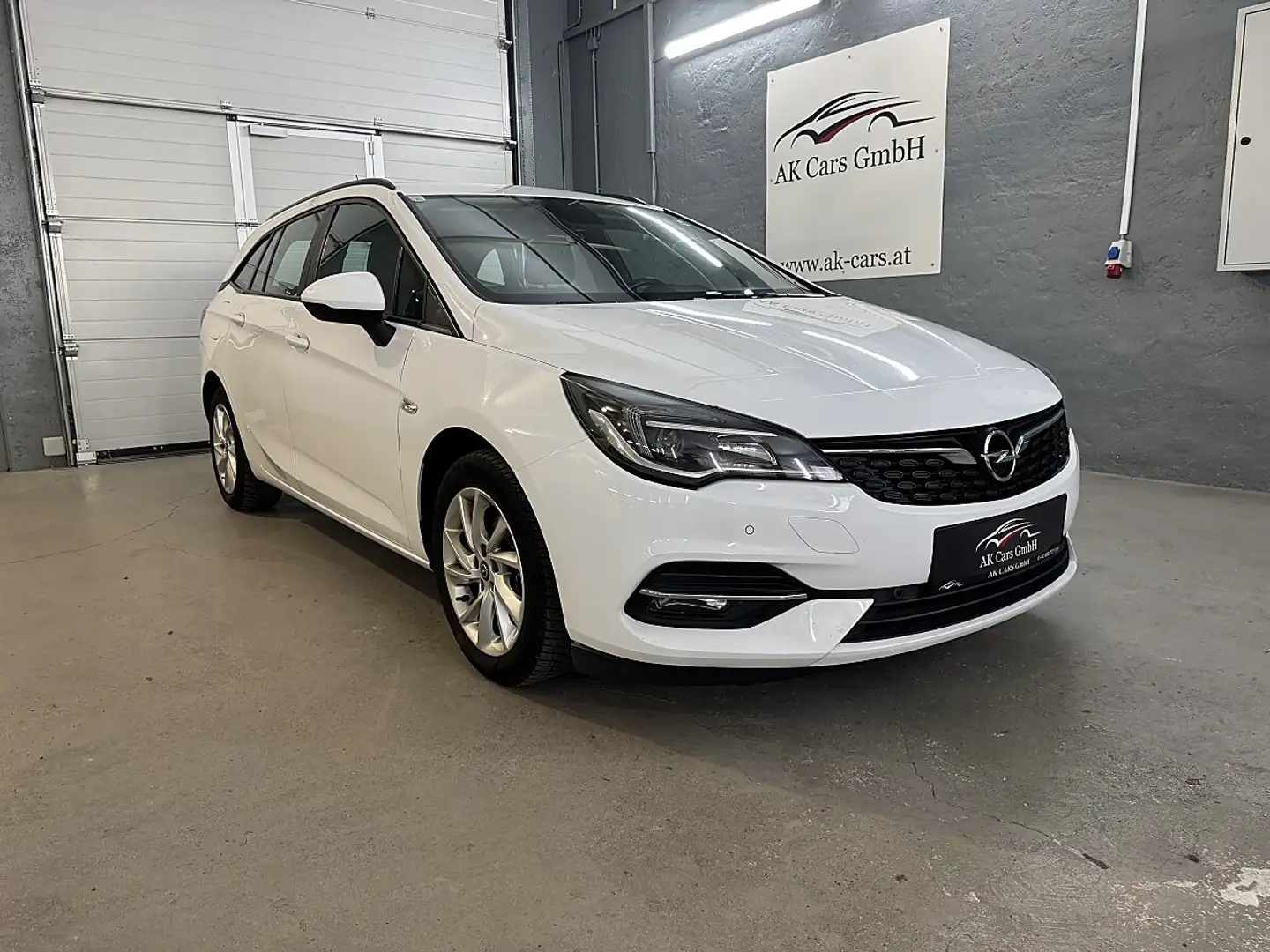 Opel Astra ST 1,5 CDTI*1-Besitz*Kamera*Navi*Sitz+Lenkradhe... Weiß - 1