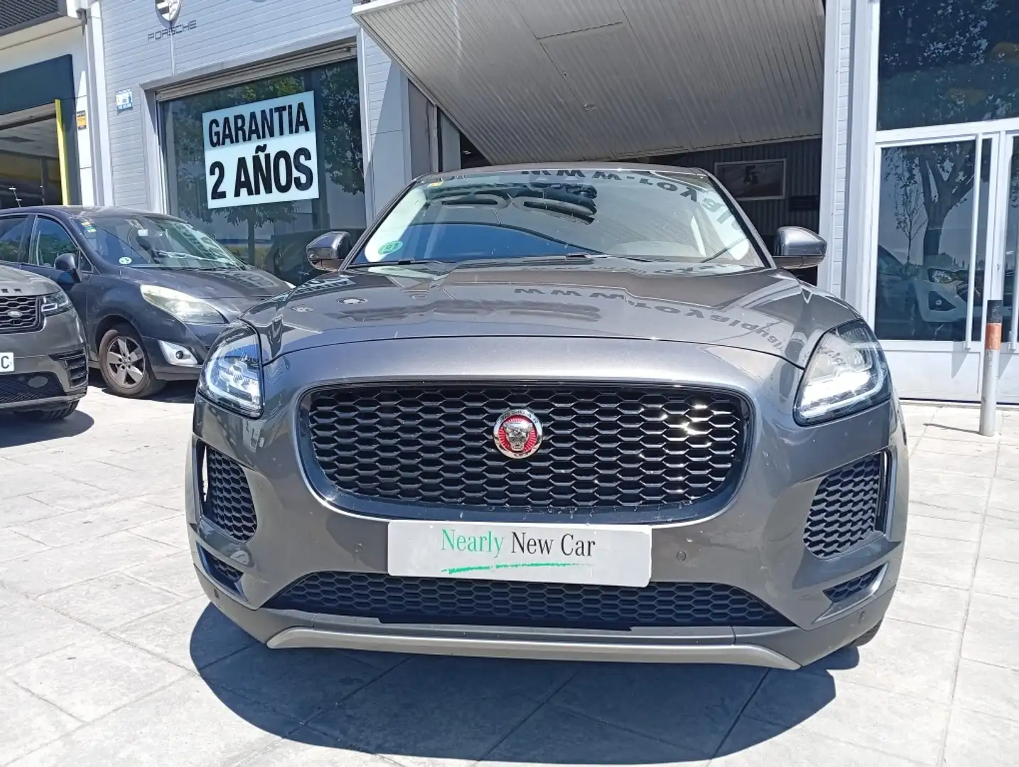 Jaguar E-Pace 2.0D I4 R-Dynamic Base AWD Aut. 150 Gris - 2