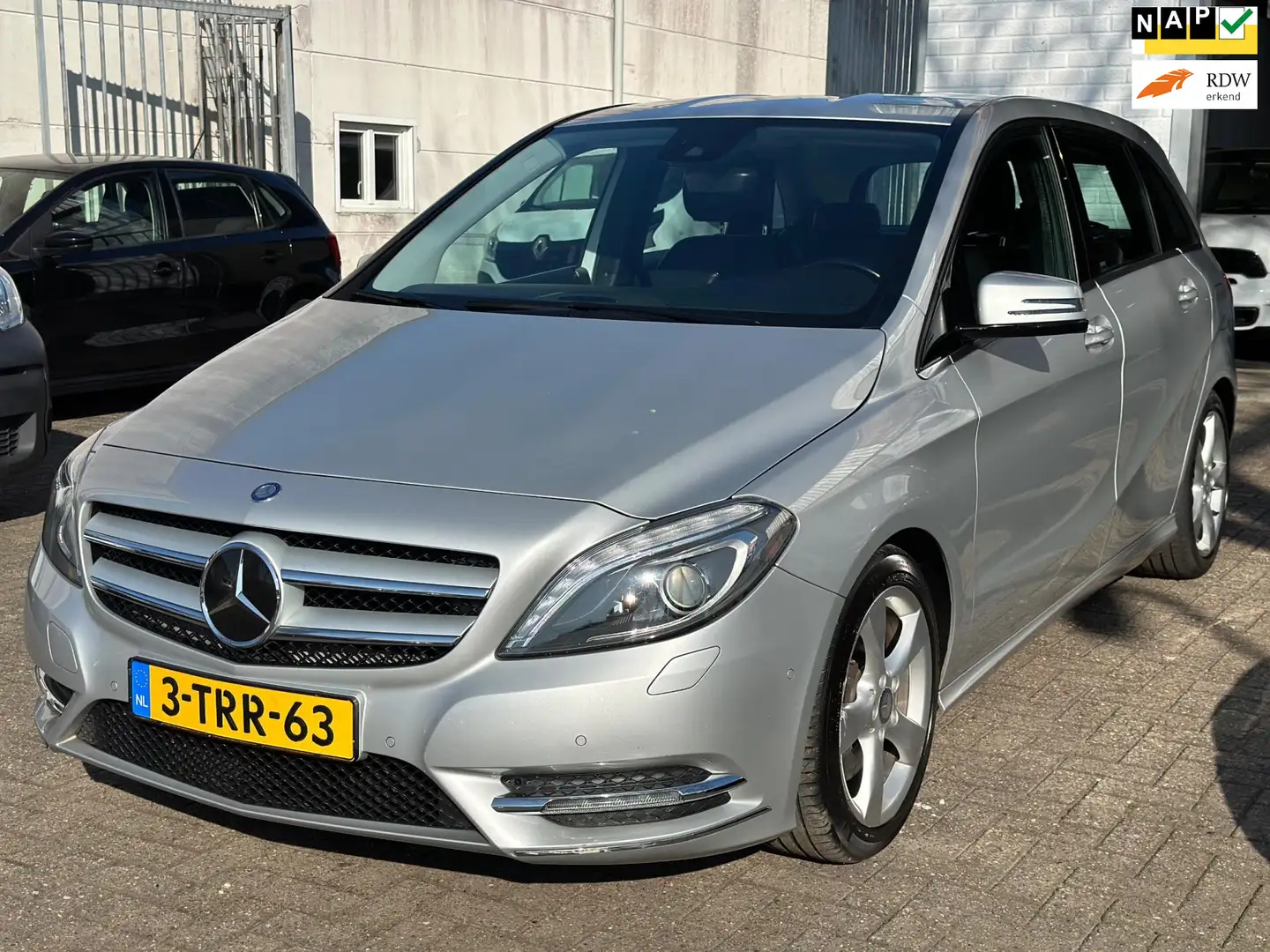 Mercedes-Benz B 220 CDI Prestige Bj:2013 NEW APK ACC DealerOnderhouden Gris - 1