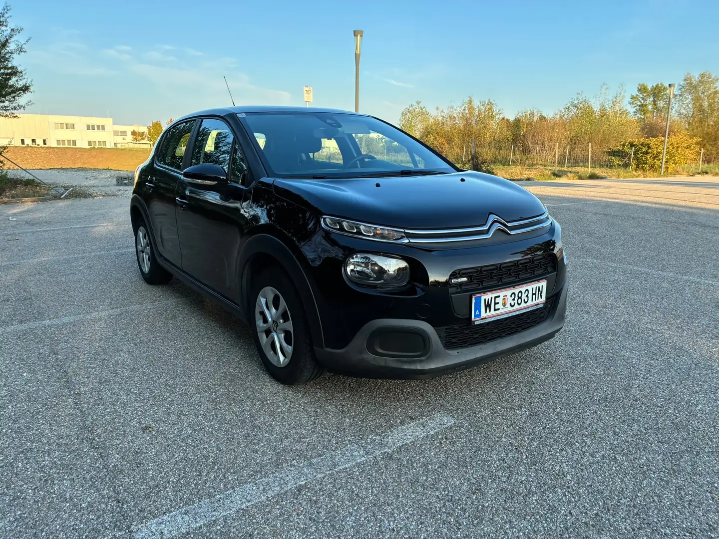 Citroen C3 C3 PureTech 68 5-Gang-Manuell Feel Feel Schwarz - 2