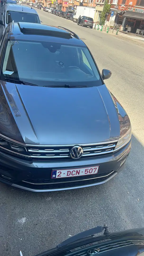 Volkswagen Tiguan Tiguan 2.0 TDi SCR Highline DSG (EU6.2) Grijs - 1
