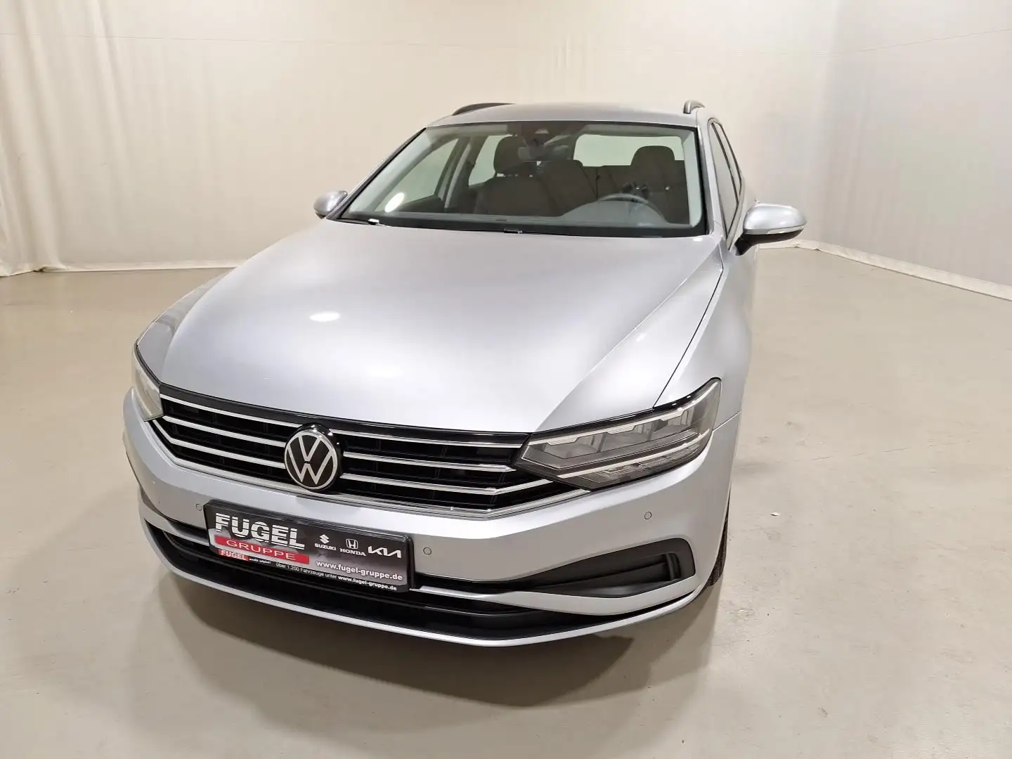 Volkswagen Passat Variant 2.0 TDI Navi|LED|RFK Silber - 2