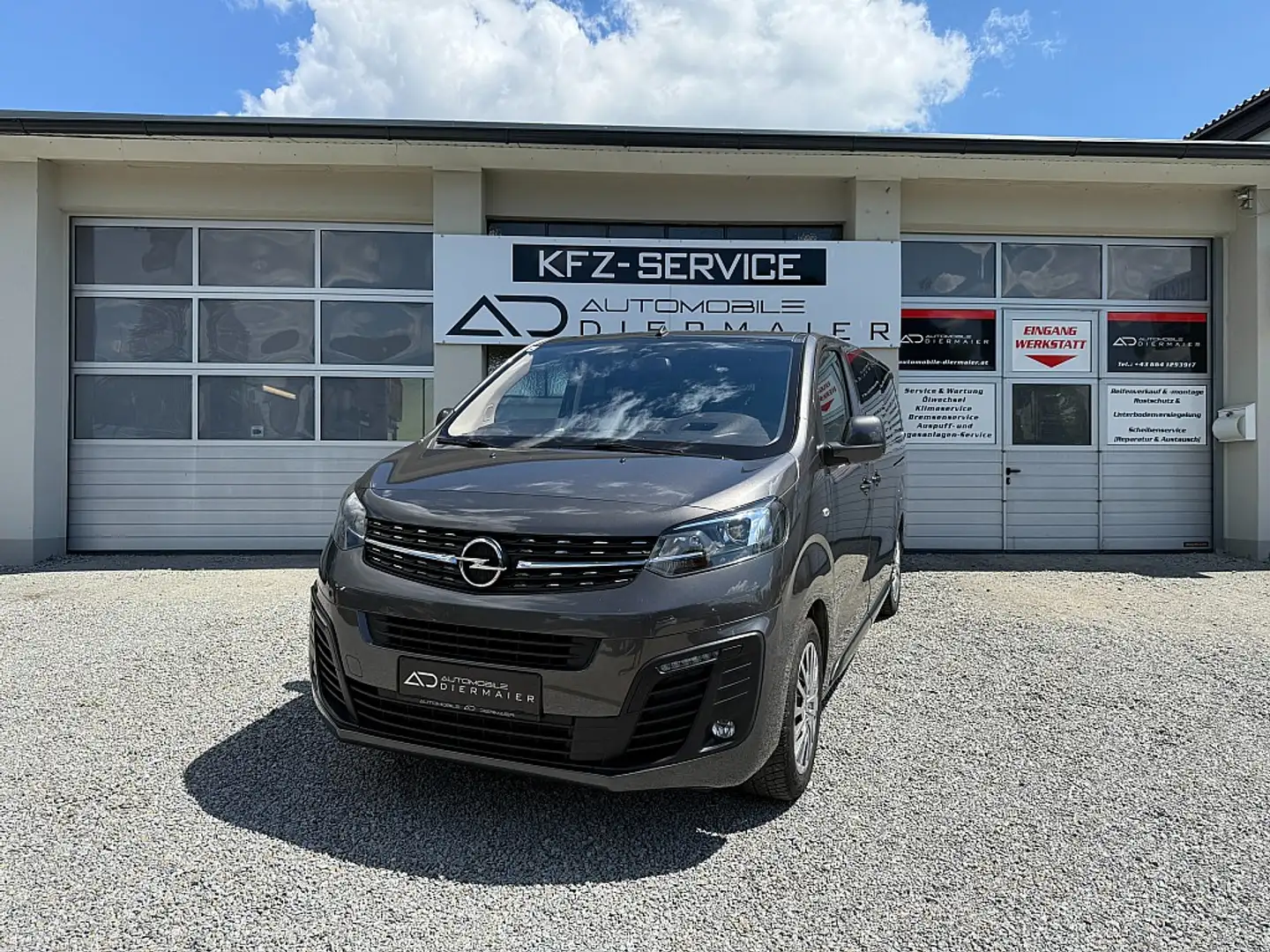 Opel Zafira Life 2,0 CDTI S&S Business Elegance L Aut. Сірий - 1