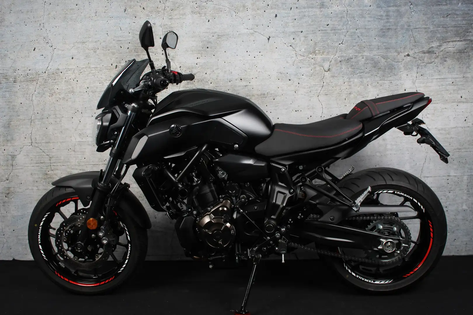 Yamaha MT-07 ABS Noir - 2