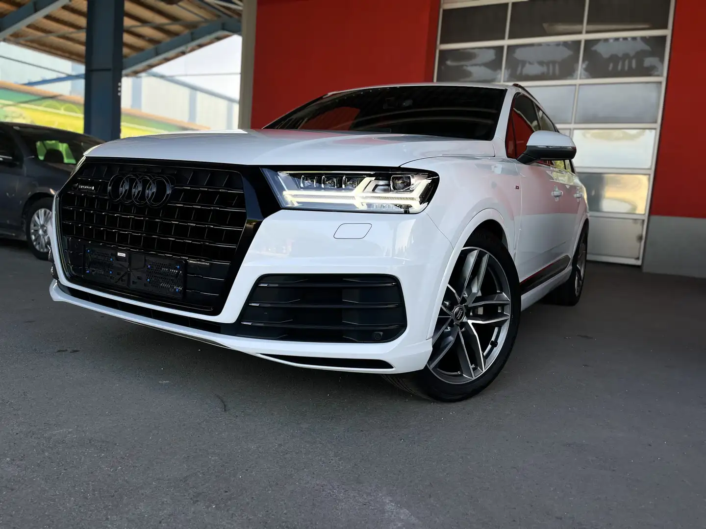 Audi Q7 3,0 TDI quattro *7-SITZER* S-LINE*PANO*AHK*LUFT Weiß - 1