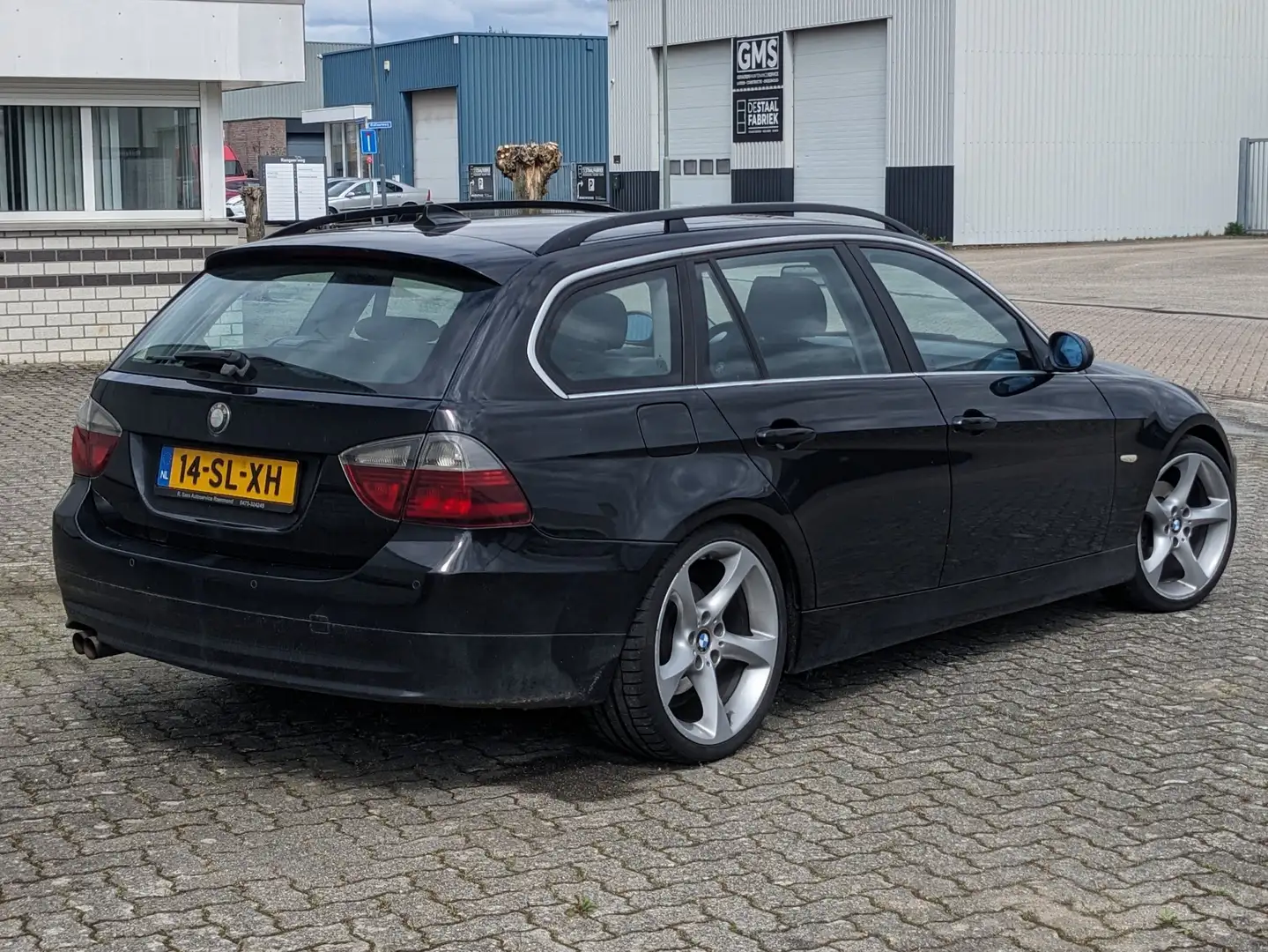 BMW 325 3 serie Touring/E91/HighExecutive/YOUNGTIMER/PANO Zwart - 2