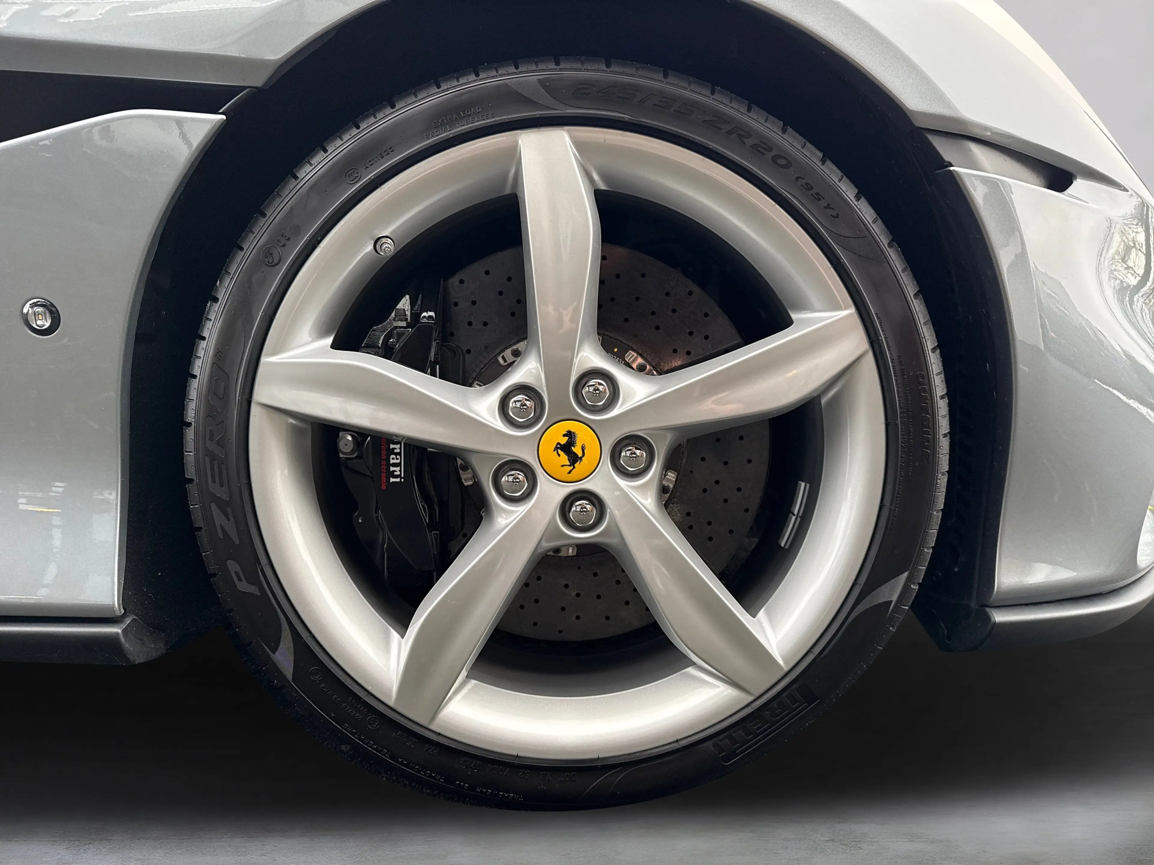 Ferrari Portofino M *Embleme*Navi*PDC*Klima*Leder* — photo 12