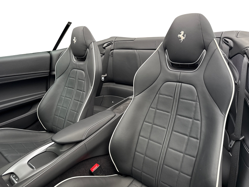 Ferrari Portofino M *Embleme*Navi*PDC*Klima*Leder* — photo 15