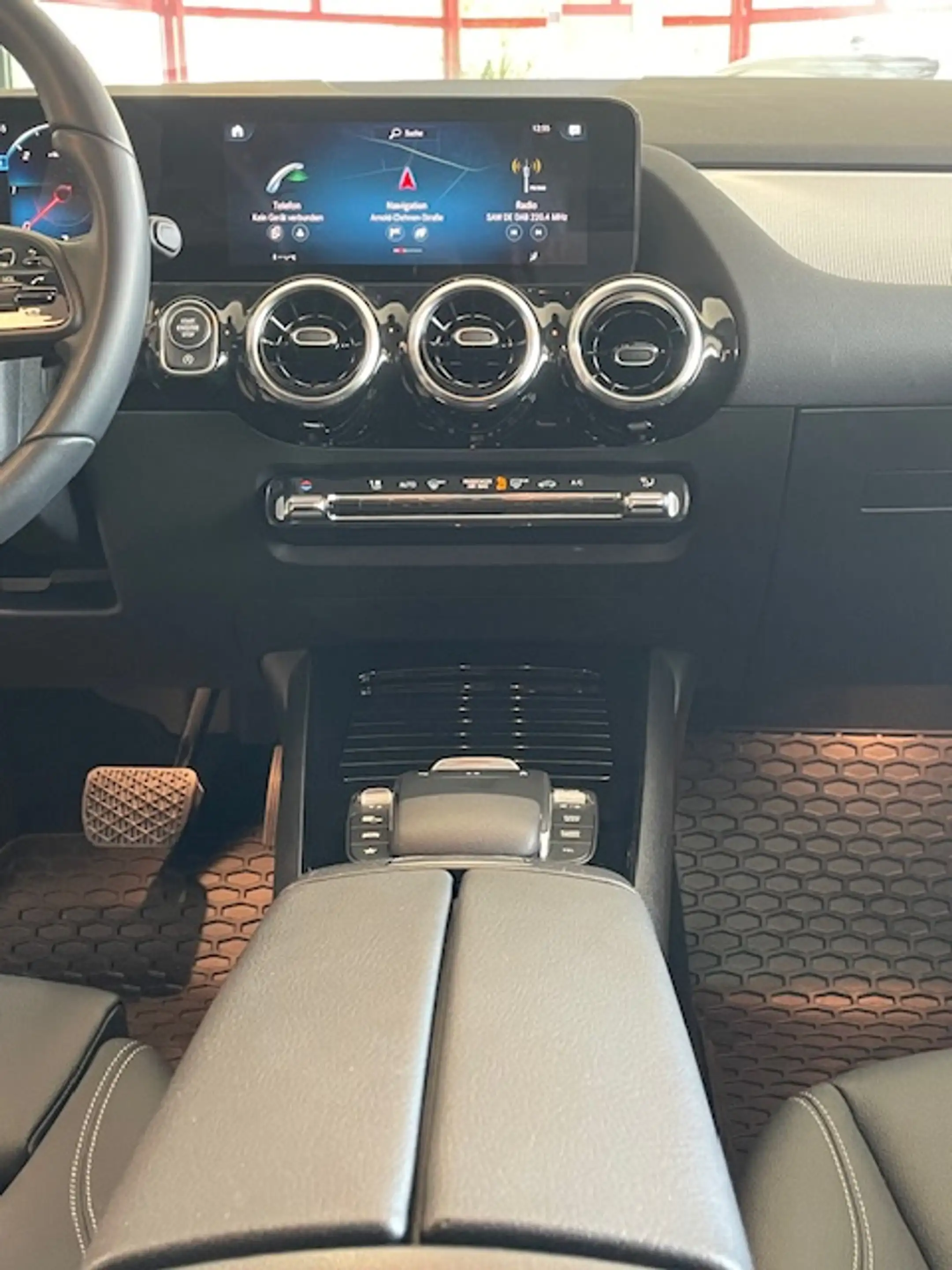 Mercedes-Benz B 220 B 220 d (247.014) — photo 9