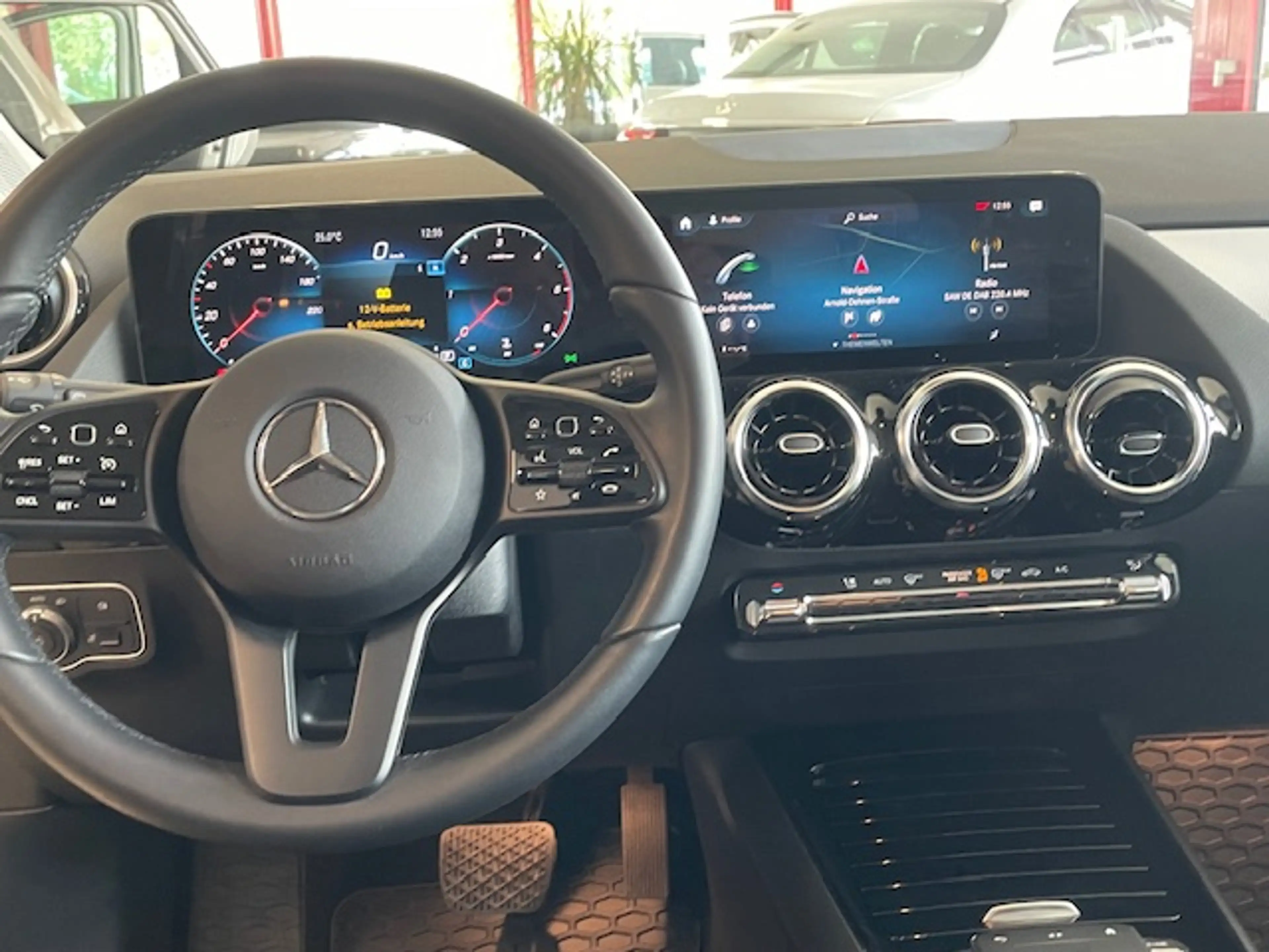 Mercedes-Benz B 220 B 220 d (247.014) — photo 10