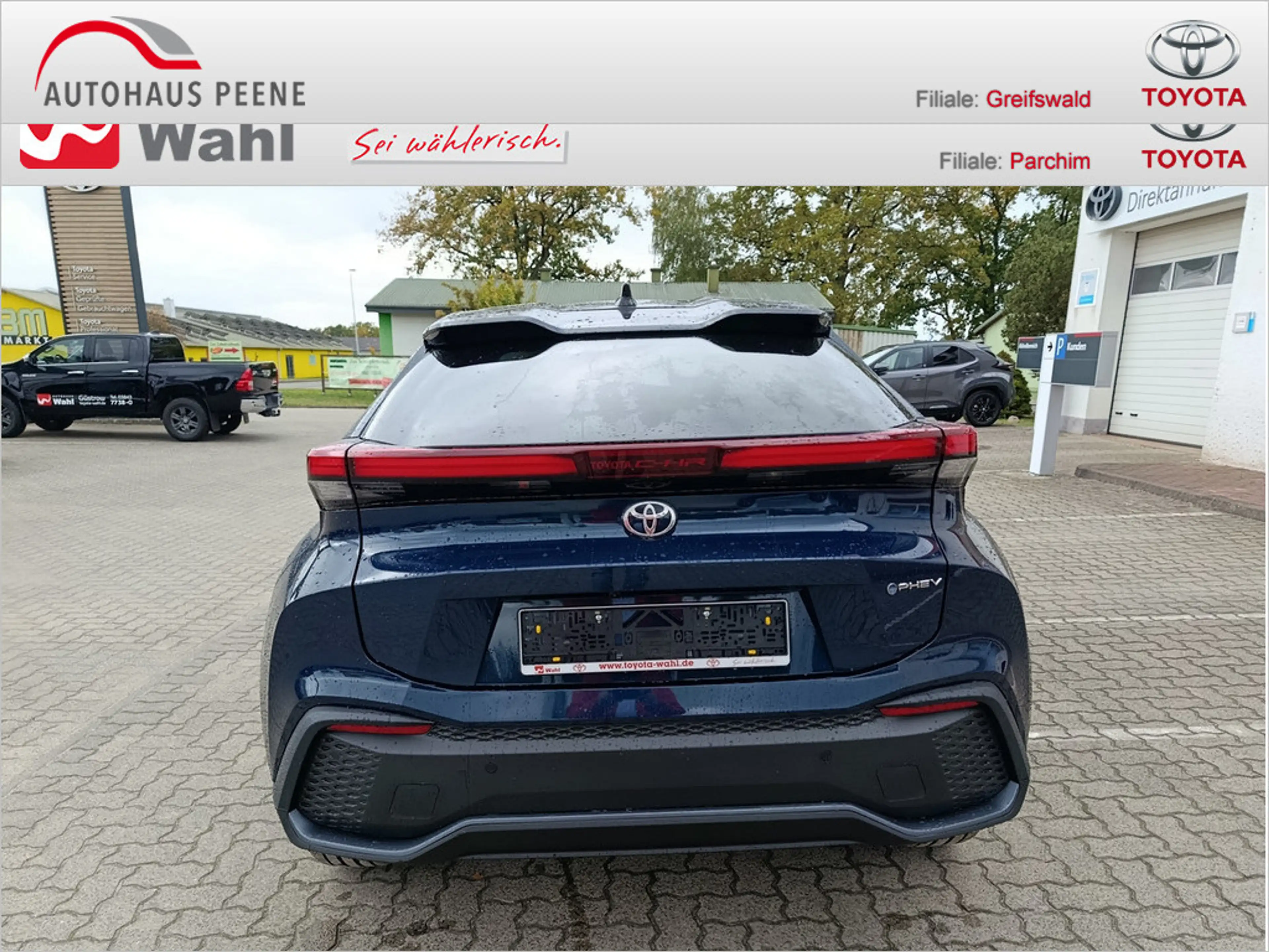 Toyota C-HR 2.0 Plug-In Hybrid FWD Teamplayer — photo 4