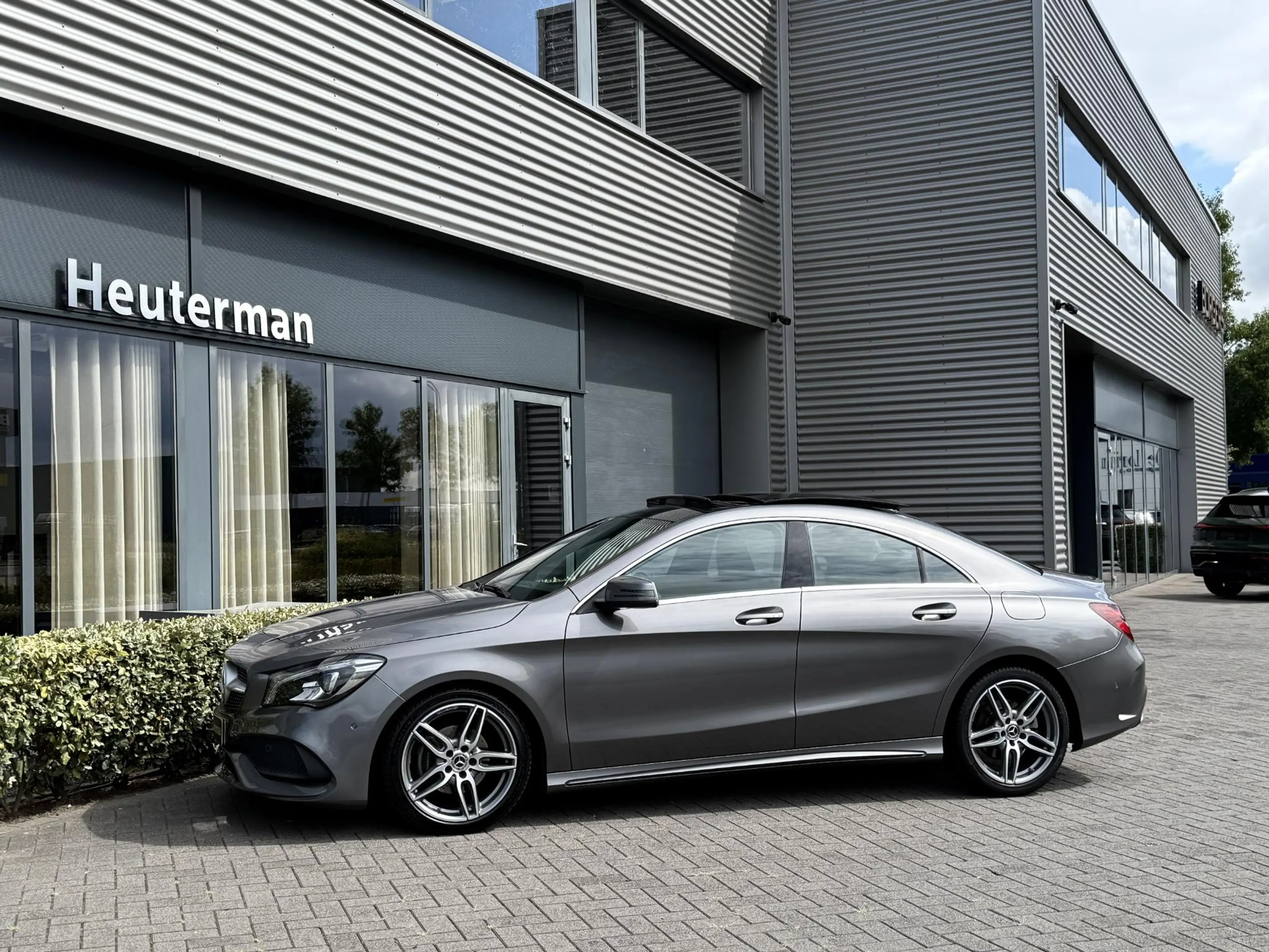 Mercedes-Benz CLA 180 Aut. AMG pakket/Pandodak/ NL/ 49dkm! — photo 19