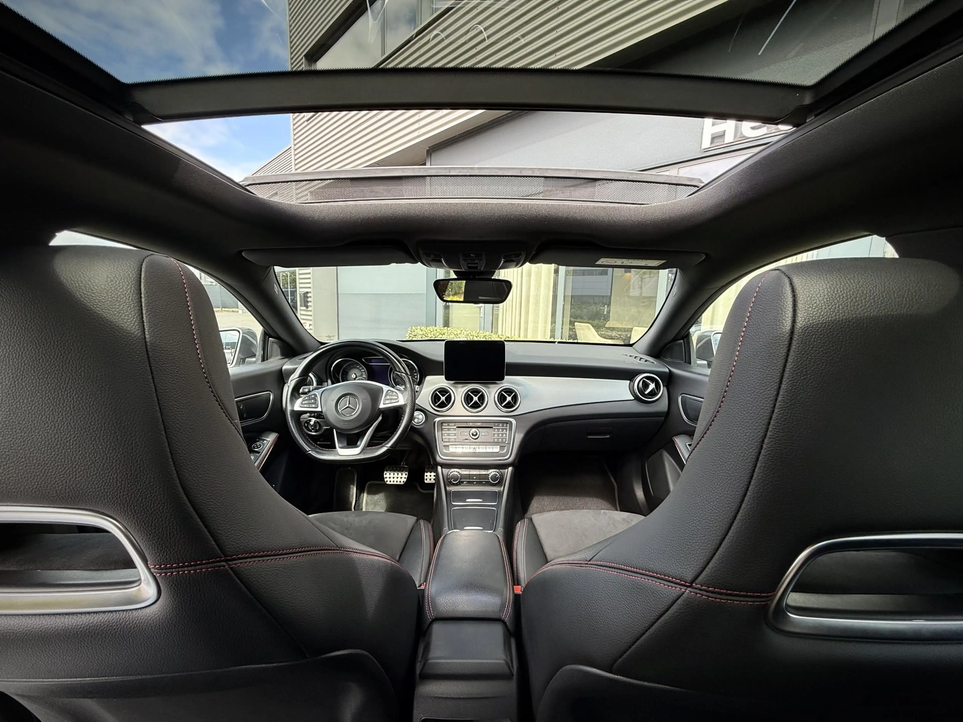 Mercedes-Benz CLA 180 Aut. AMG pakket/Pandodak/ NL/ 49dkm! — photo 22