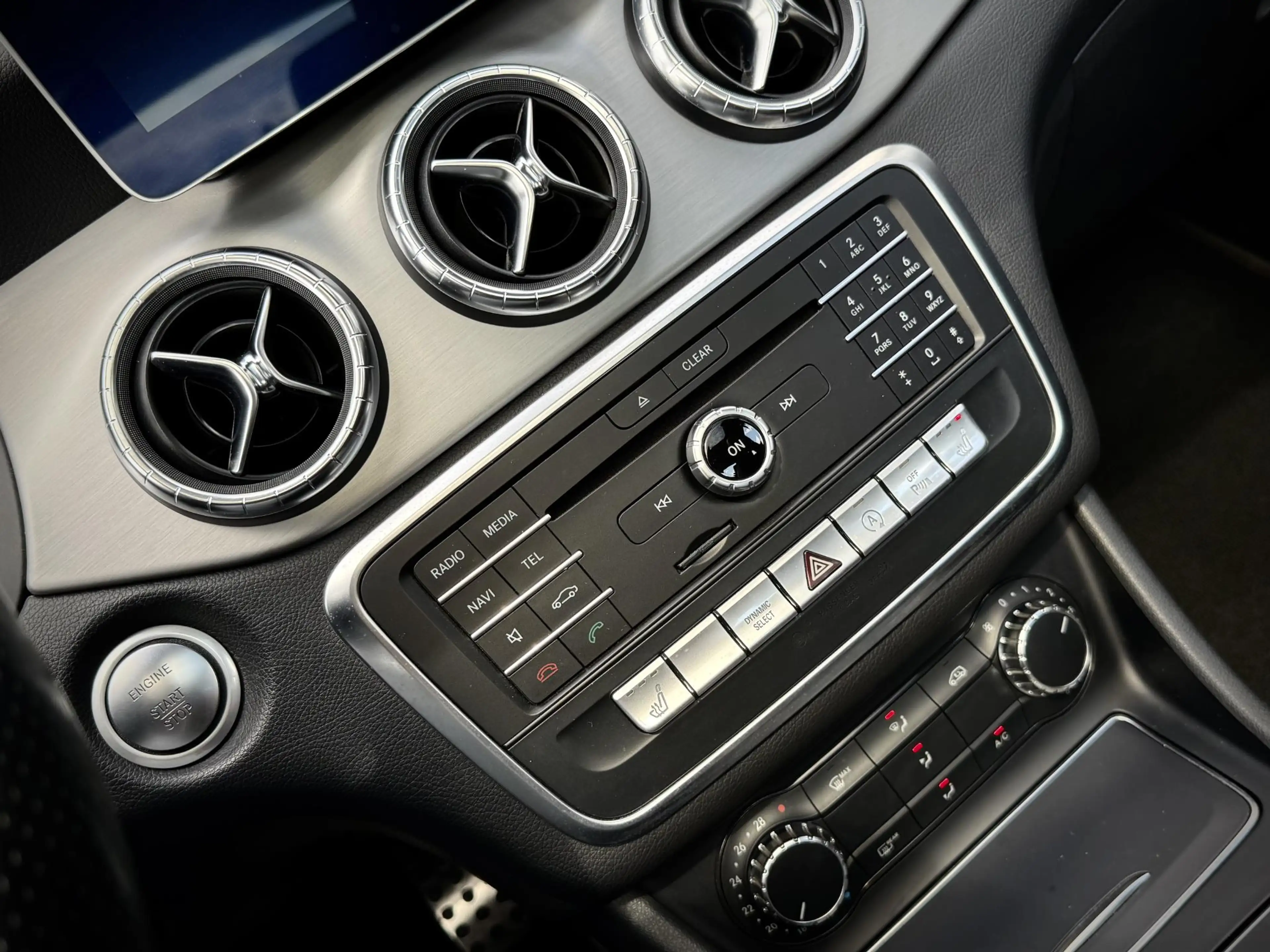 Mercedes-Benz CLA 180 Aut. AMG pakket/Pandodak/ NL/ 49dkm! — photo 27