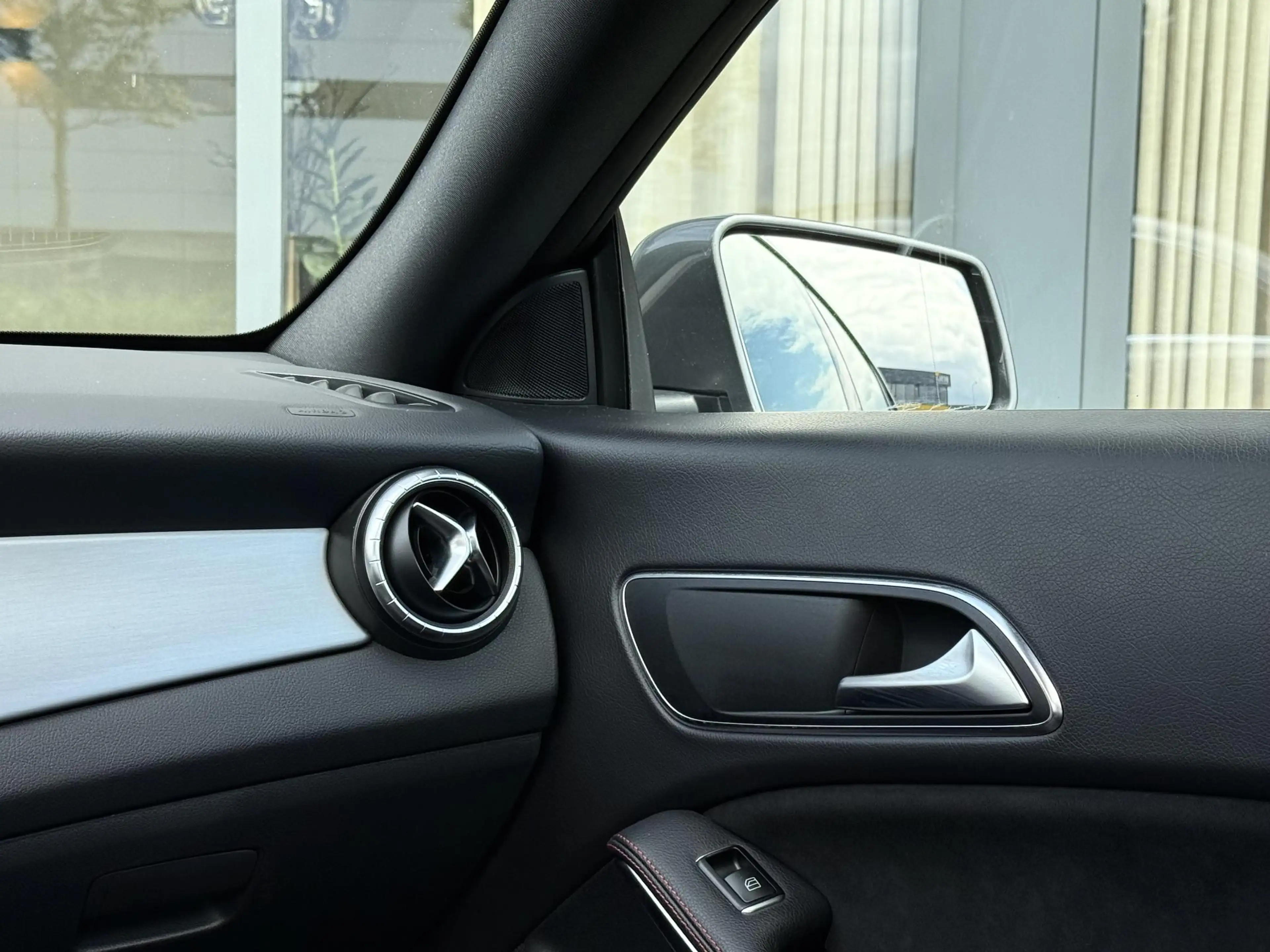 Mercedes-Benz CLA 180 Aut. AMG pakket/Pandodak/ NL/ 49dkm! — photo 29