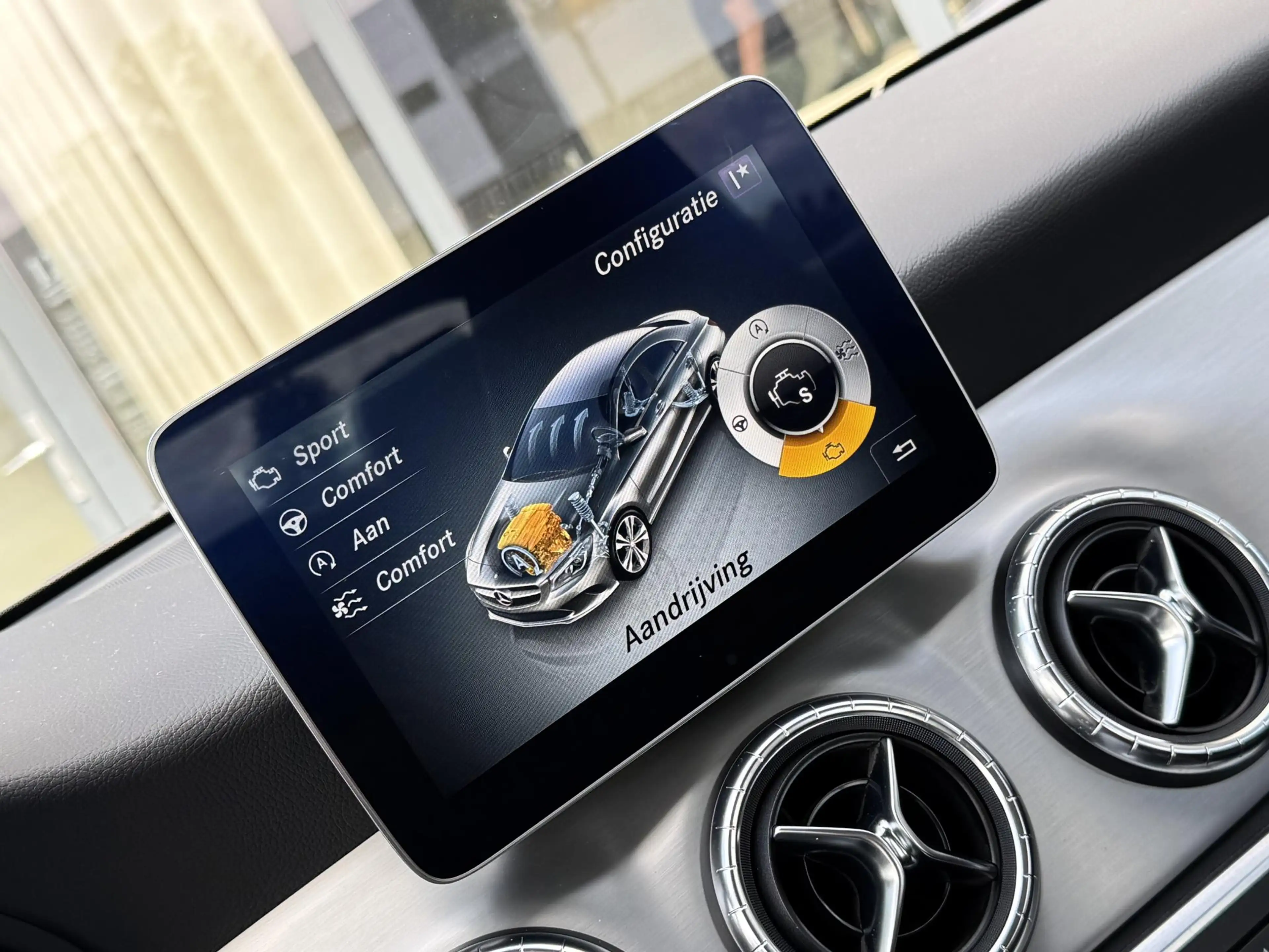 Mercedes-Benz CLA 180 Aut. AMG pakket/Pandodak/ NL/ 49dkm! — photo 37
