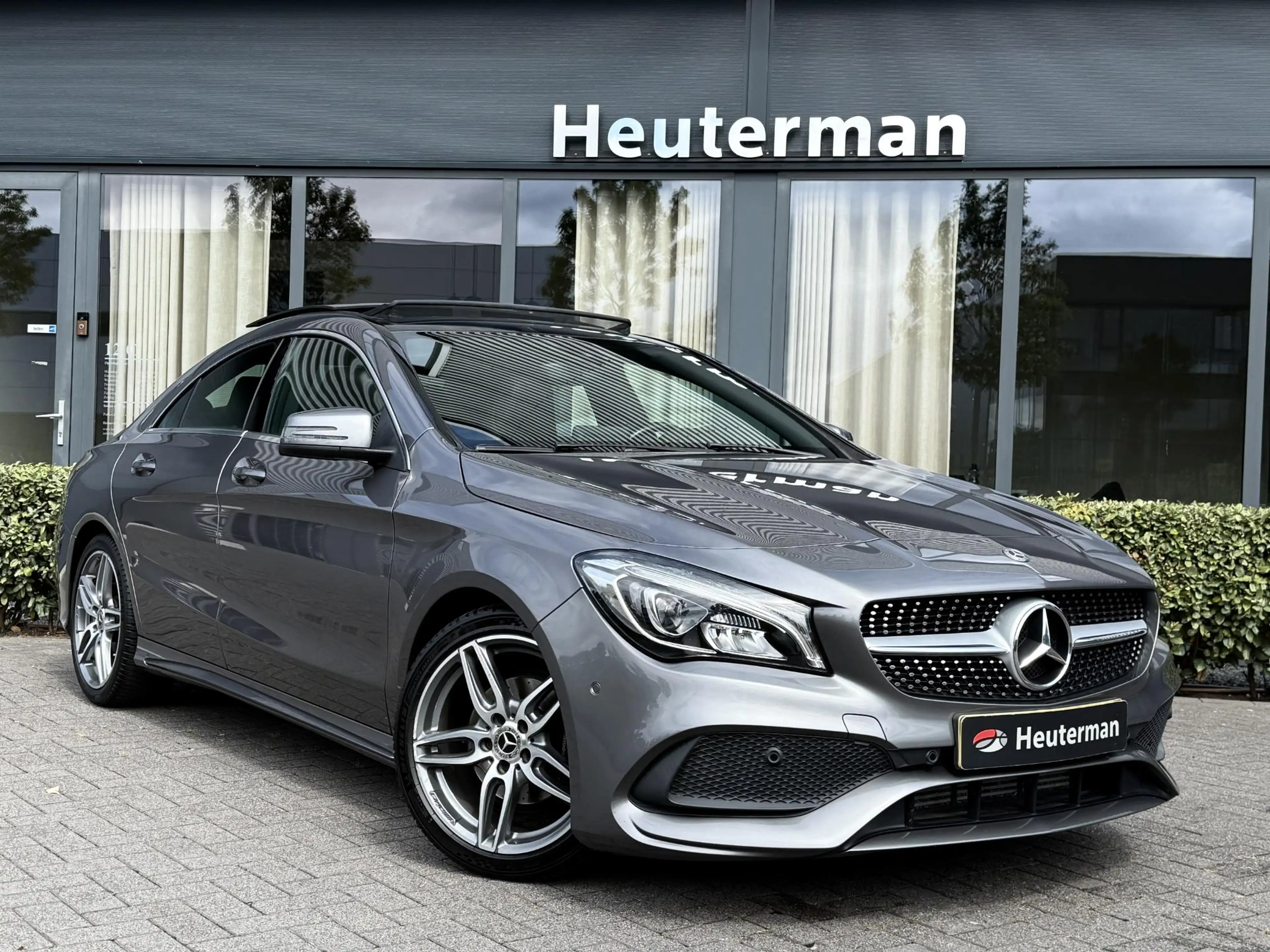 Mercedes-Benz CLA 180 Aut. AMG pakket/Pandodak/ NL/ 49dkm! — photo 13