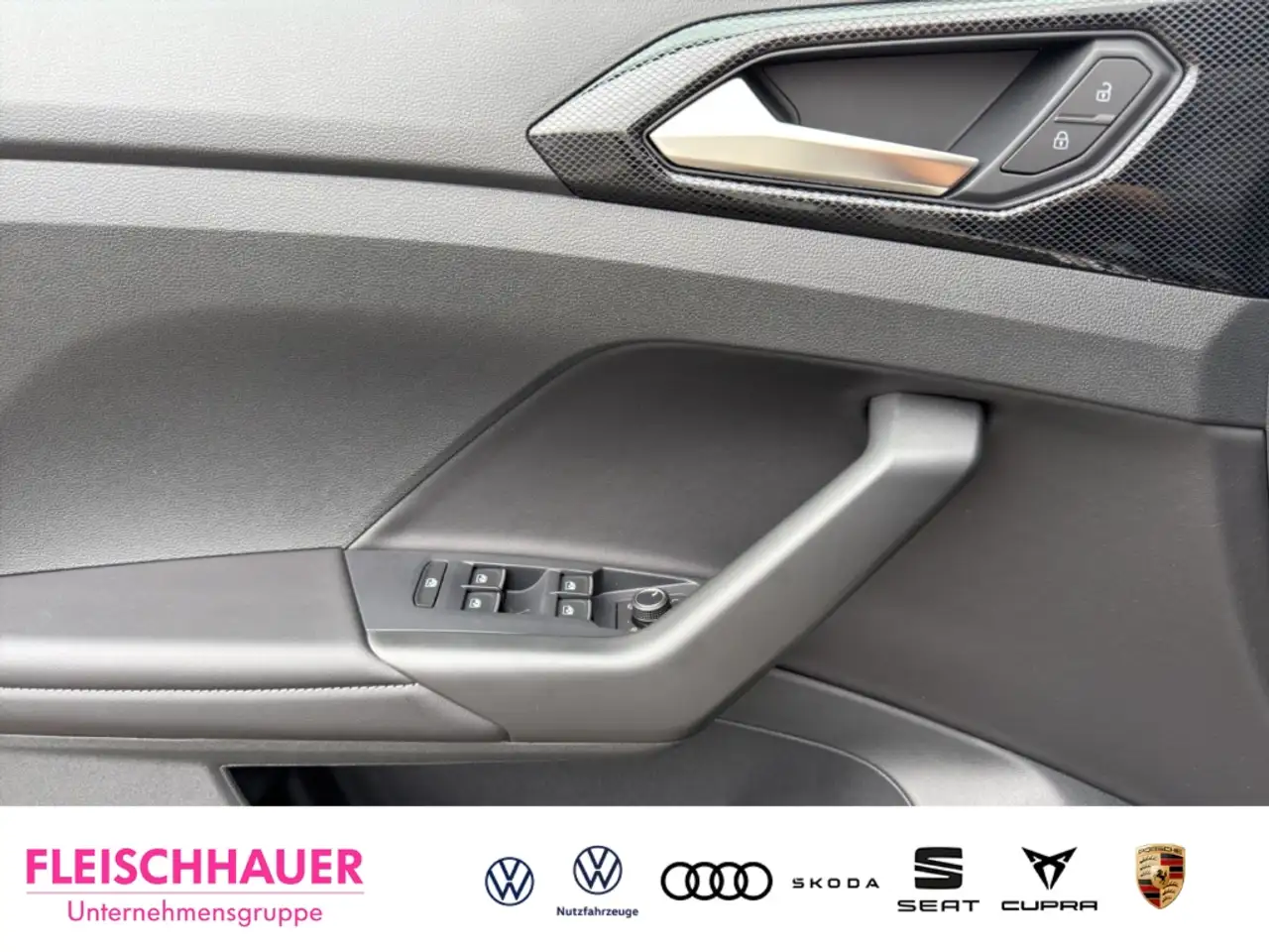 Volkswagen T-Cross R-Line 1.0 TSI AHK-abnehmbar+Digitales Cockpit+LED 9