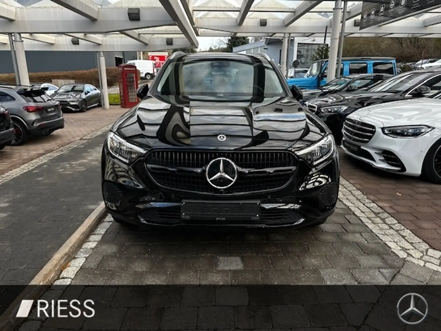 Mercedes-Benz GLC 200 4M Avantgarde Navi LED NIGHT AHK Kamera 18" Noir - 2