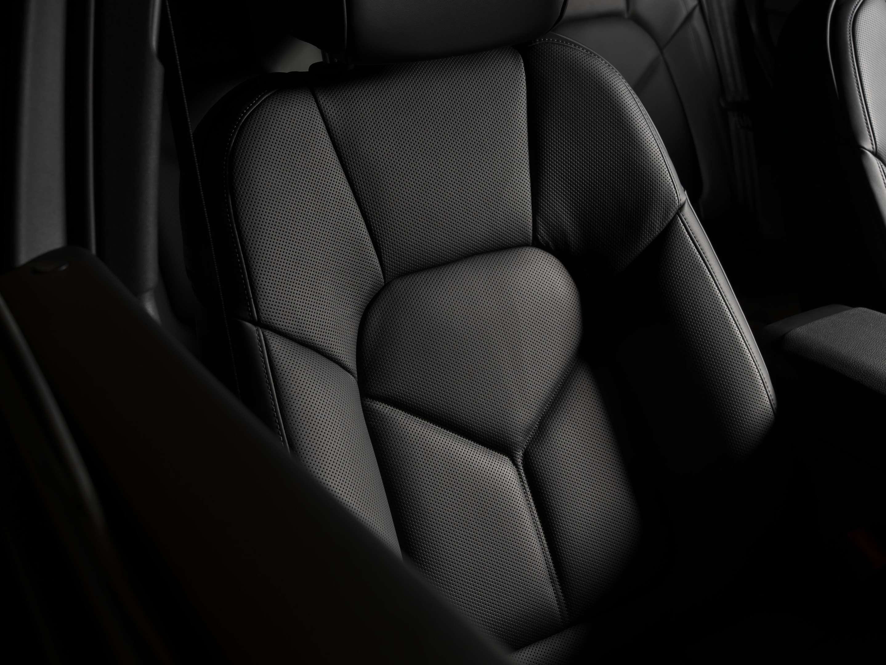 2025 Porsche Macan 2025 Macan - Certifié Porsche Approved thumb 27