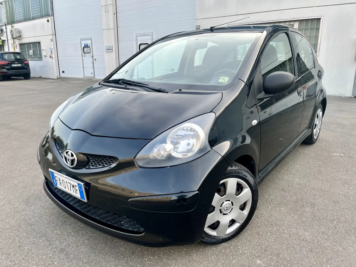 Toyota Aygo 5p 1.0benzina perfetta per neopatentati - 1