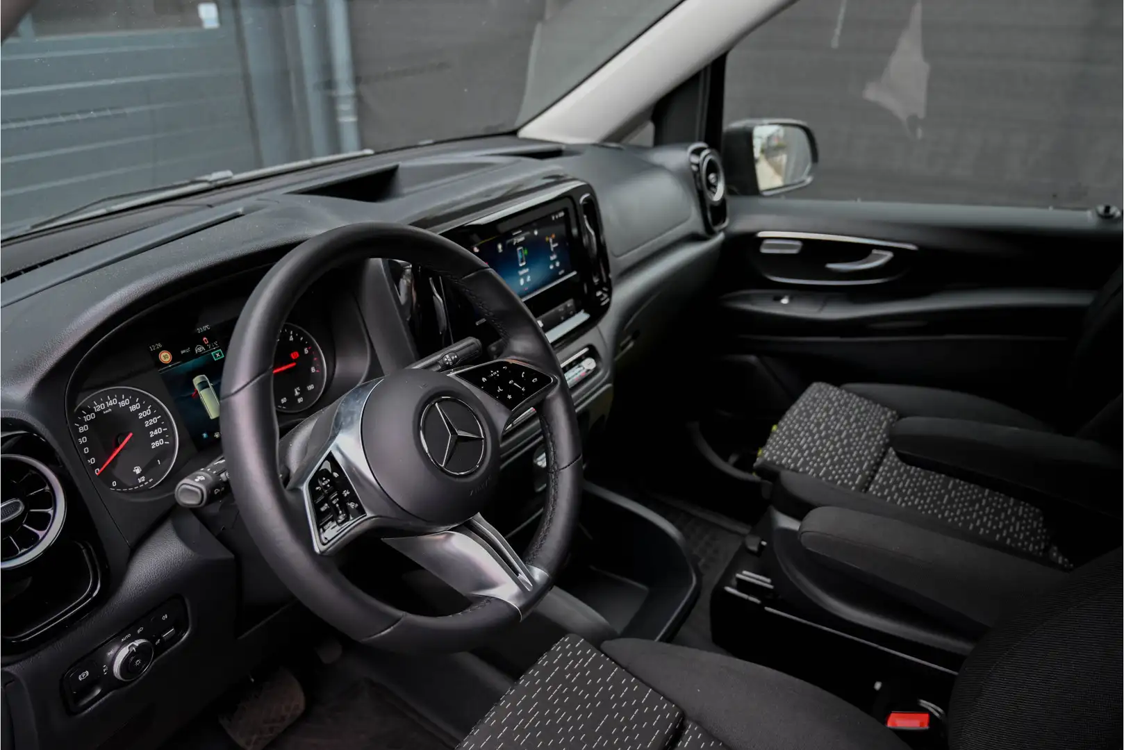 Mercedes-Benz Vito 119 CDI L2 Pro, 360 camera, afneembare Trekhaak Zwart - 2