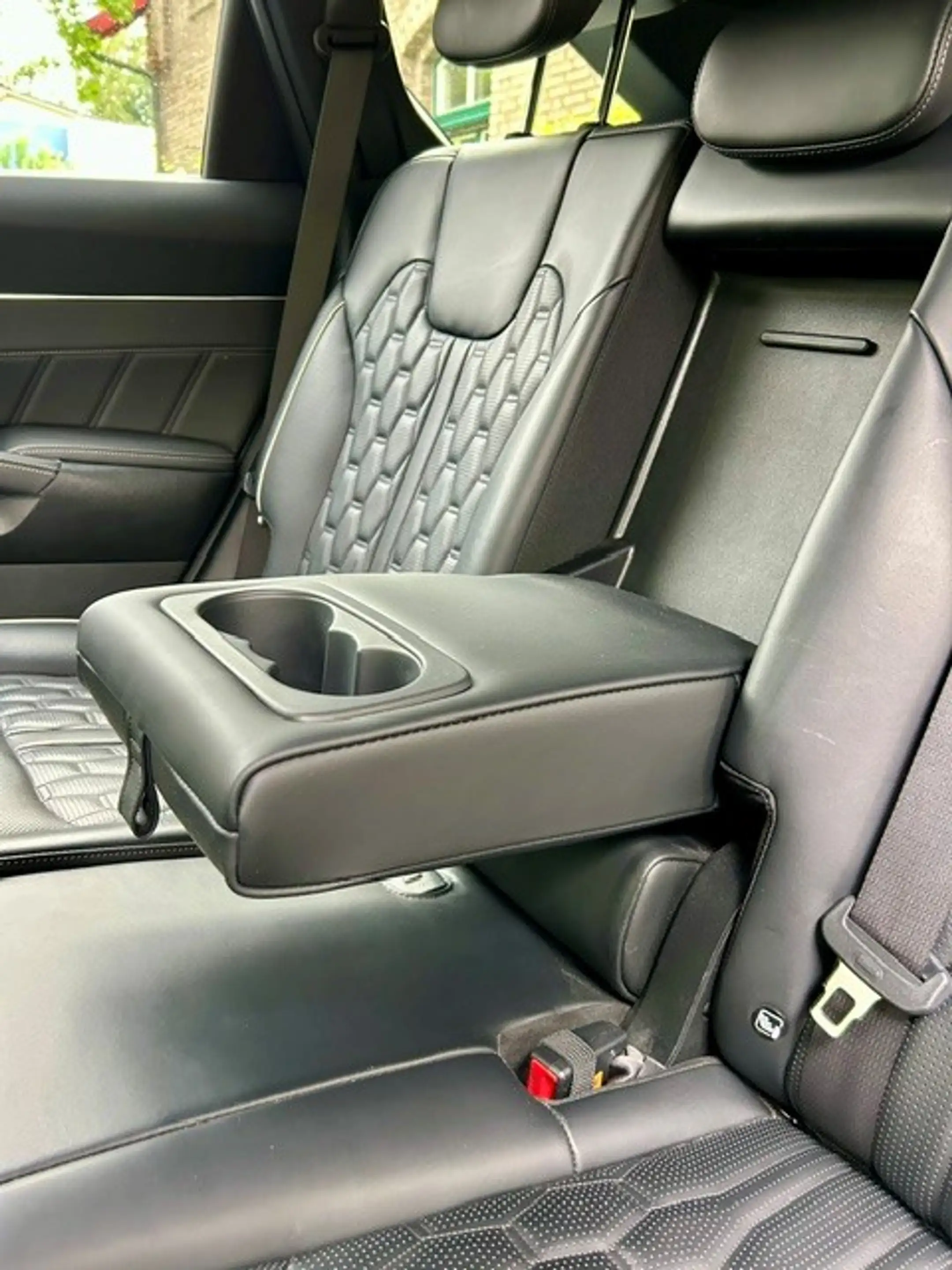 Kia Sorento Platinum 4WD Plug-In Hybrid — photo 6