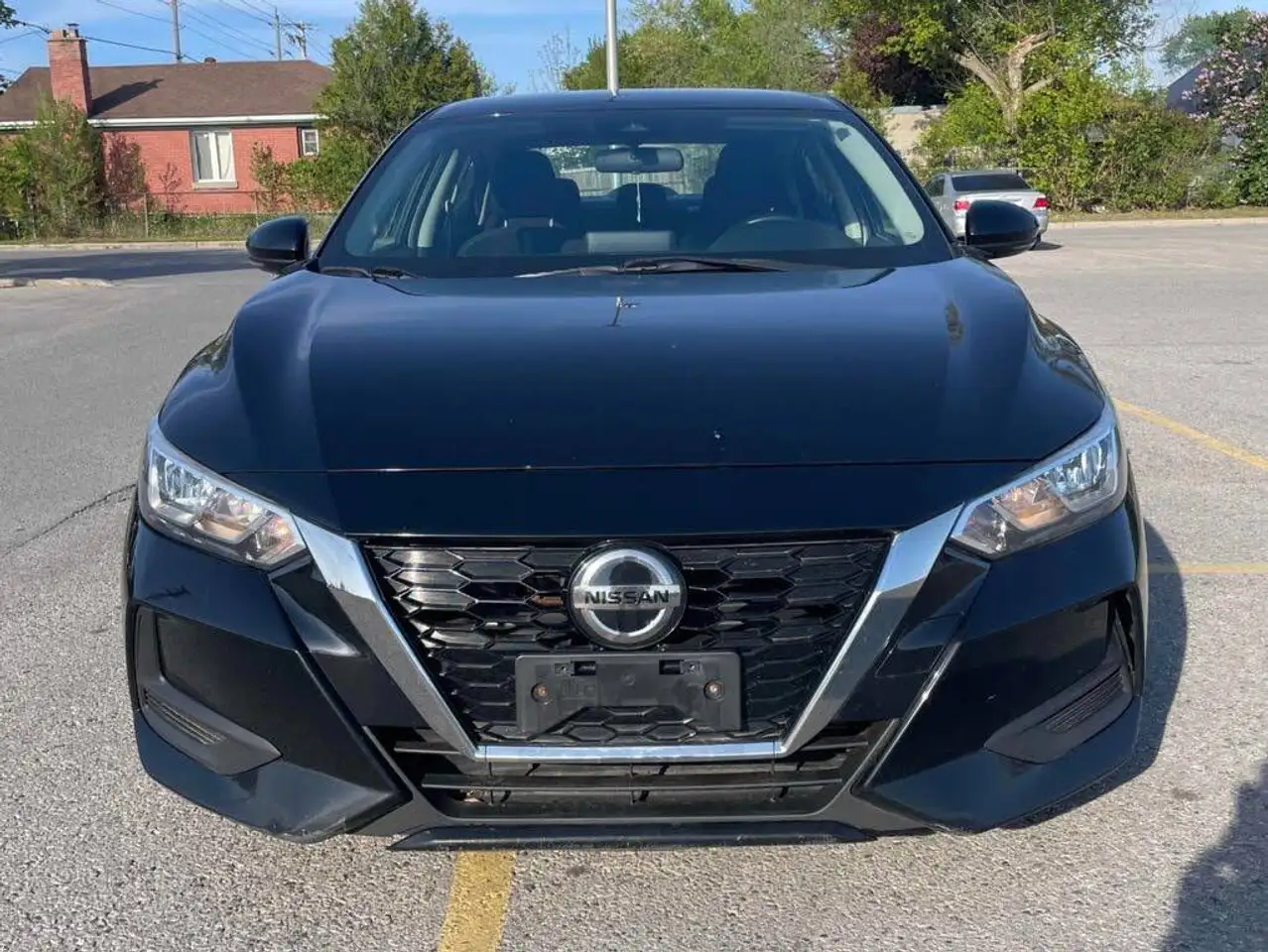 Nissan Sentra снимка Nissan Sentra