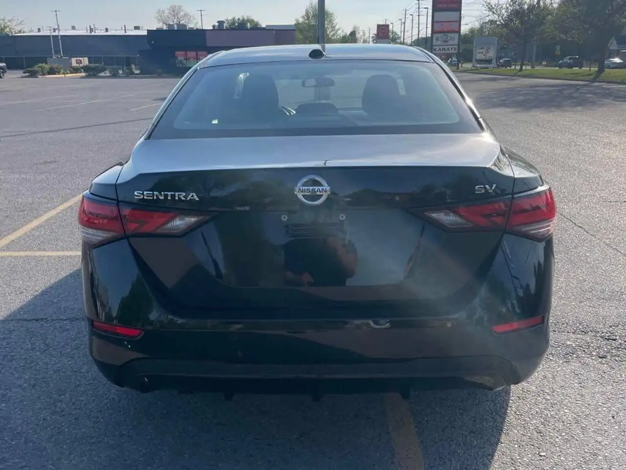 Nissan Sentra снимка Nissan Sentra