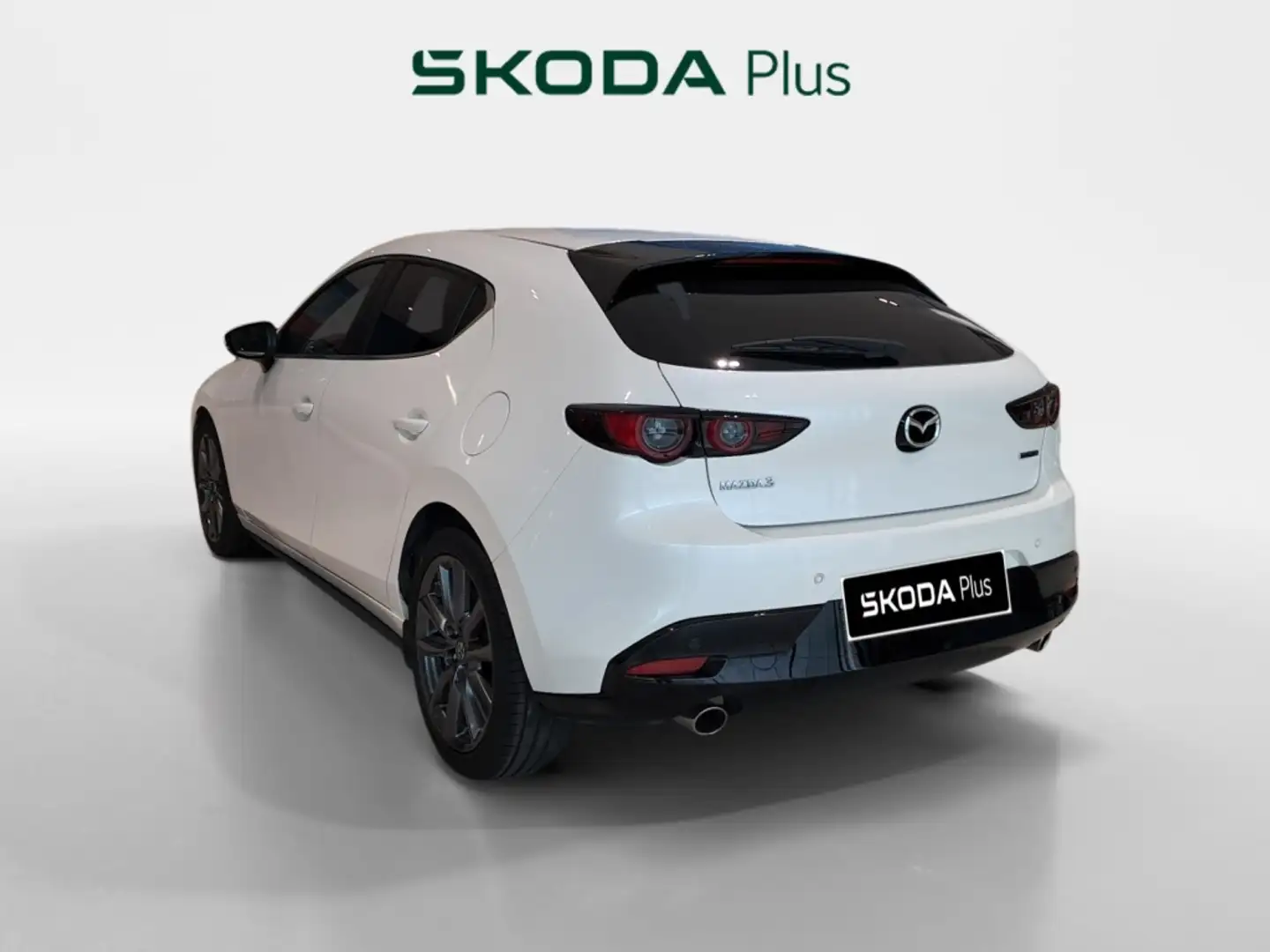 Mazda 3 BERLINA CON PORTON 1.8 SKYACTIV-D EVOLUTION 116 5P Blanco - 2