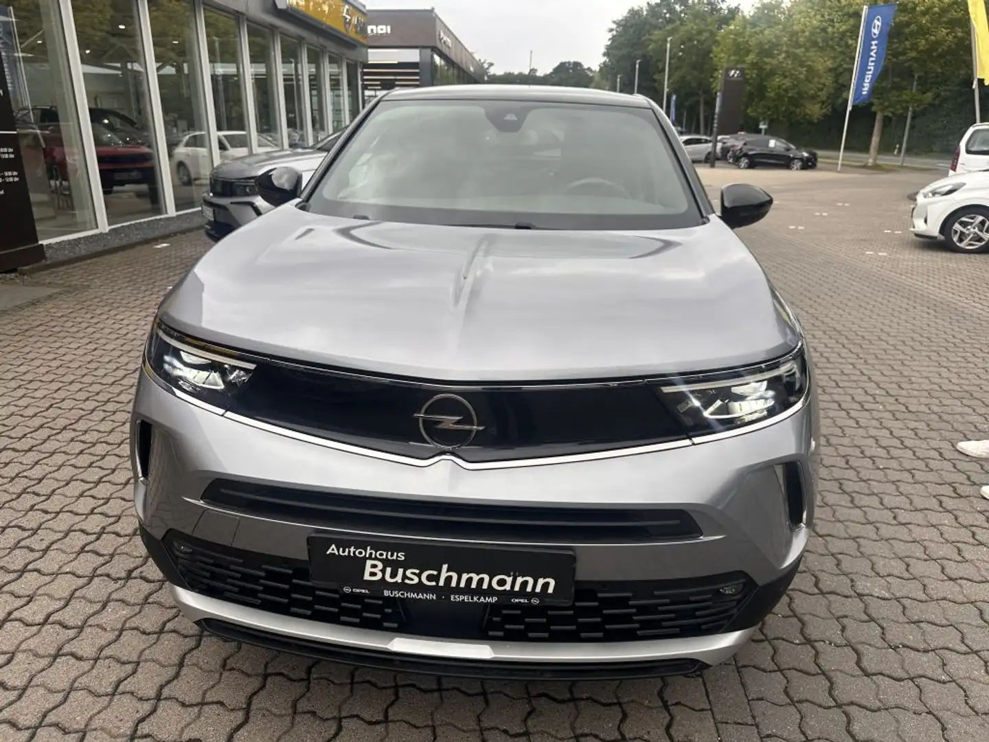 Opel Mokka Ultimate 1.2 AT +NAVI+ACC+ Silber - 2