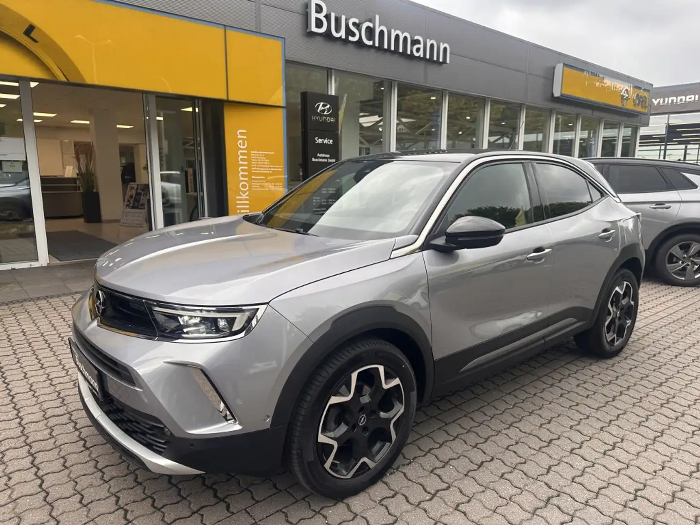 Opel Mokka Ultimate 1.2 AT +NAVI+ACC+ Silber - 1