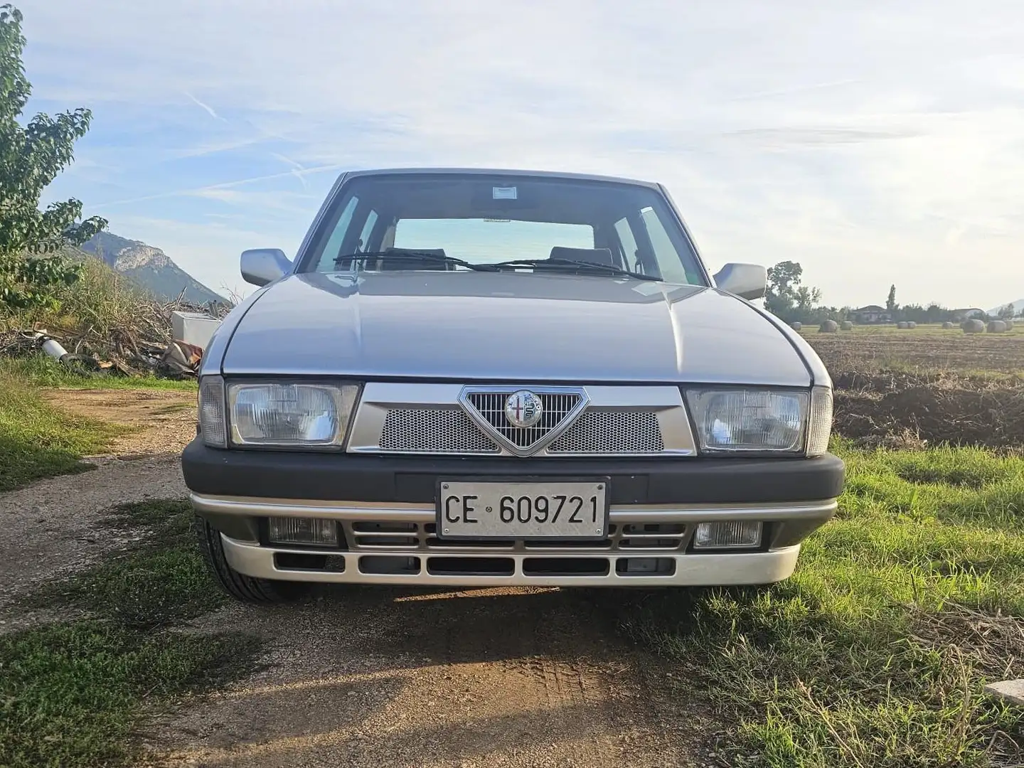 Alfa Romeo 75 75 2.0i ts Argintiu - 2