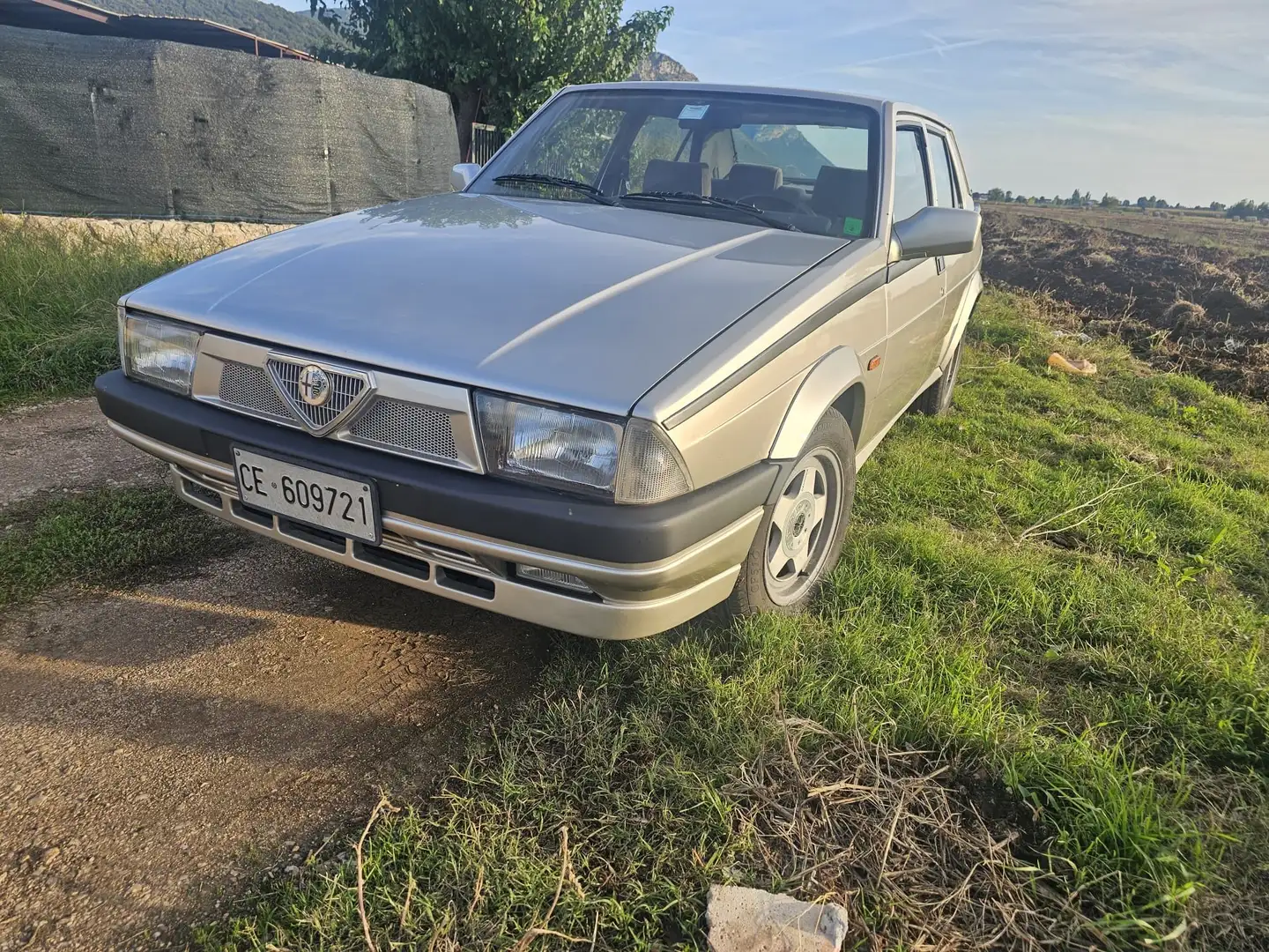 Alfa Romeo 75 75 2.0i ts Argintiu - 1