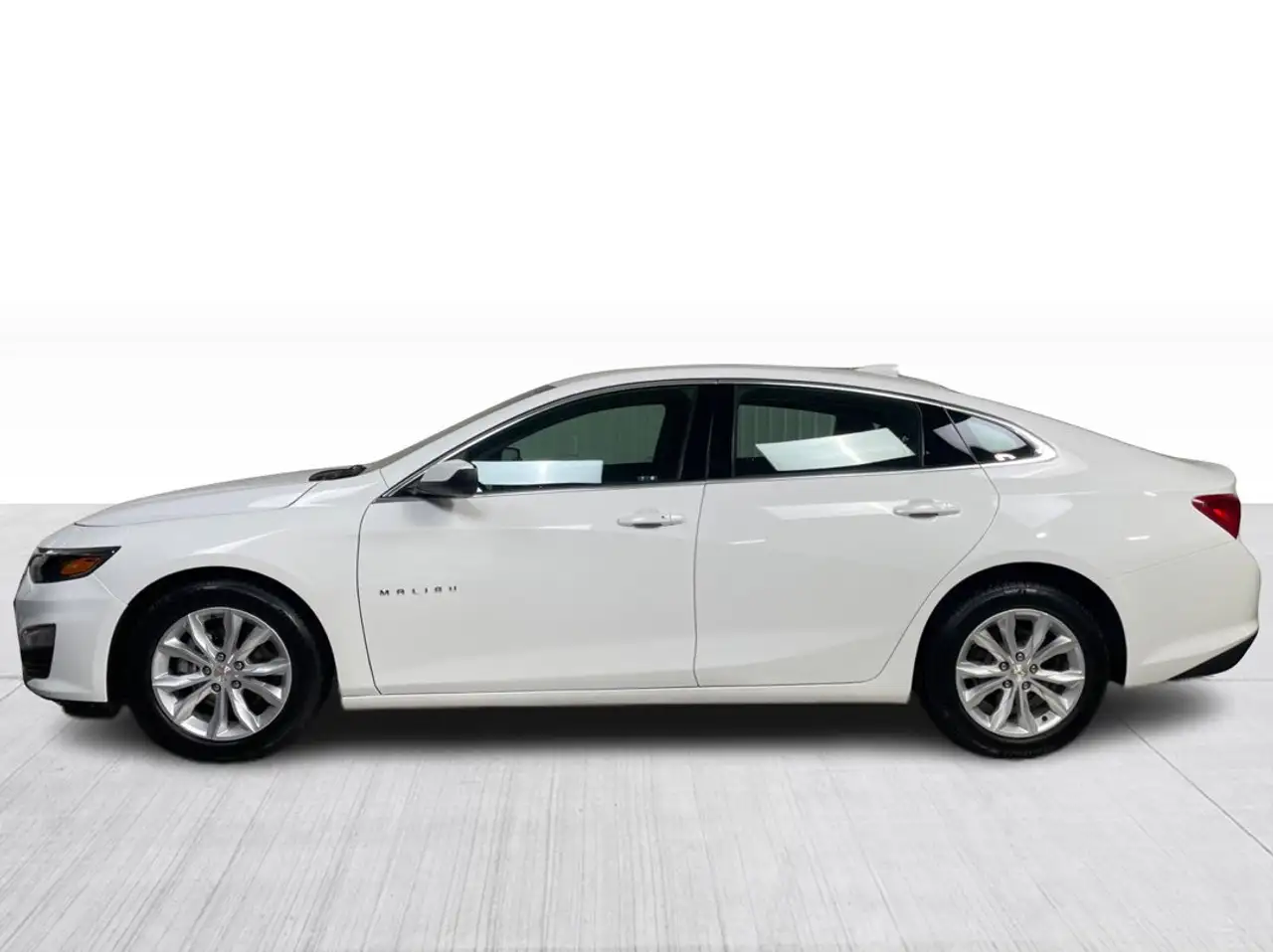 Chevrolet Malibu снимка Chevrolet Malibu