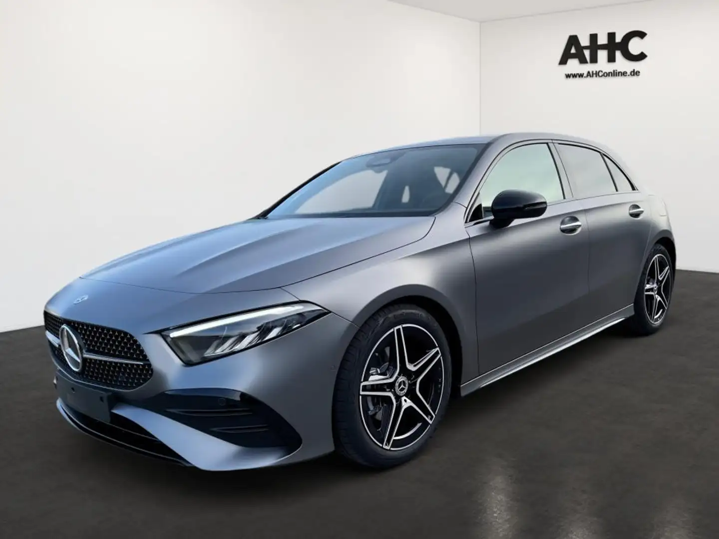 Mercedes-Benz A 200 ++ AMG-MANUFAKTUR+NIGHT+PANORAMA+WINTER ++ Grau - 1