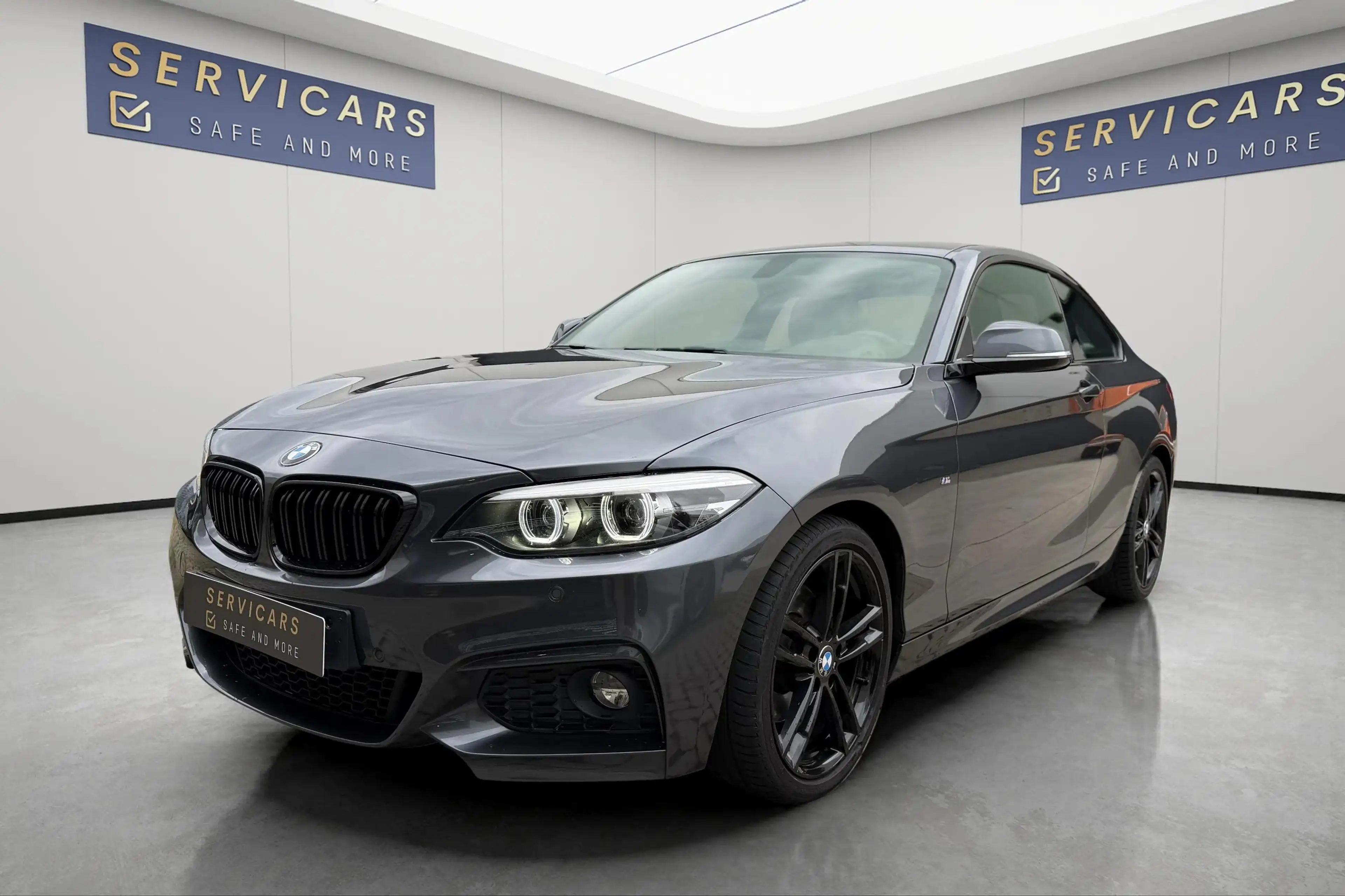 BMW 220 @SERVICARS HAREN - 220i / Garantie 12 mois